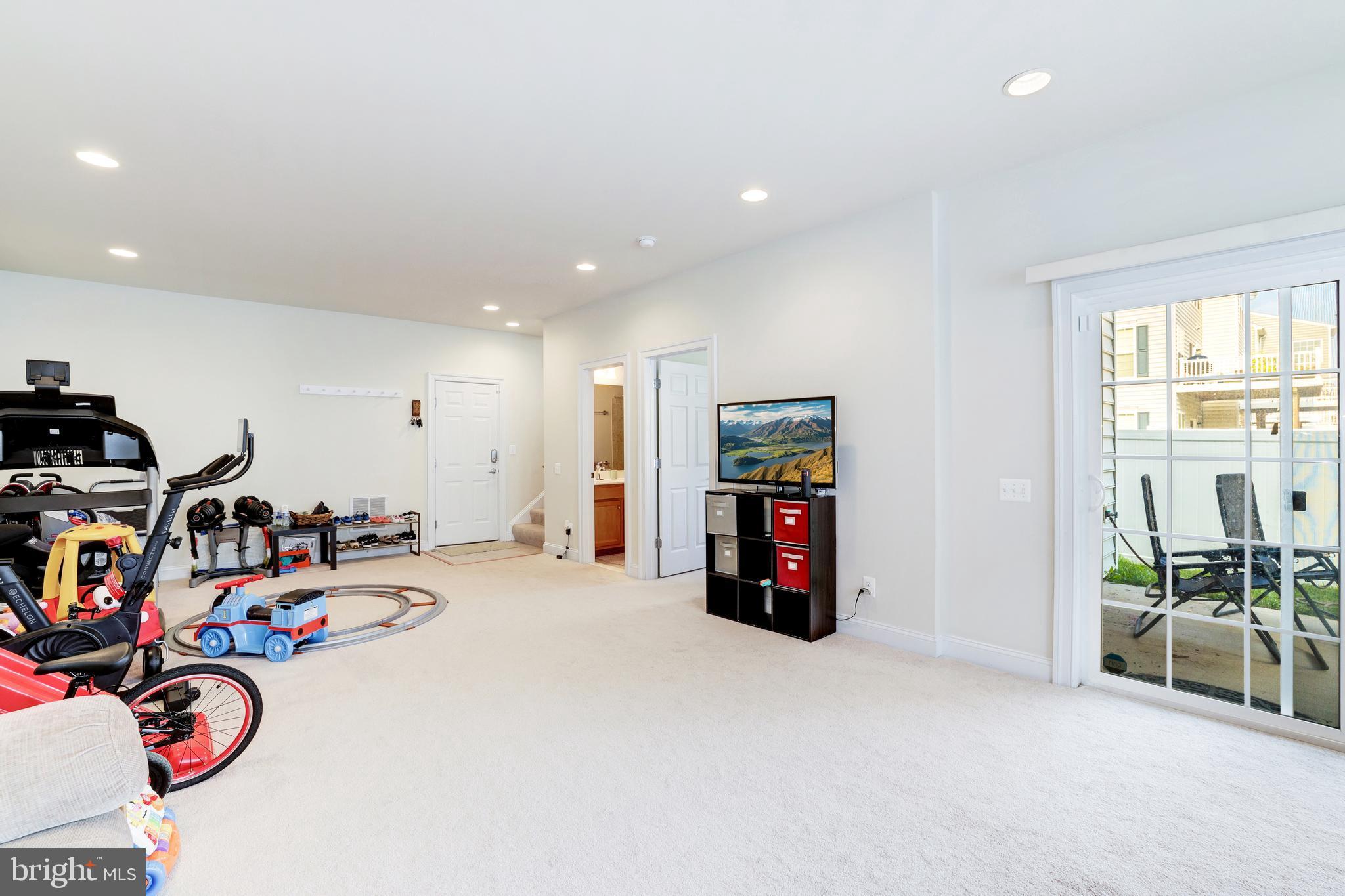 CHANTILLY - Residential Lease