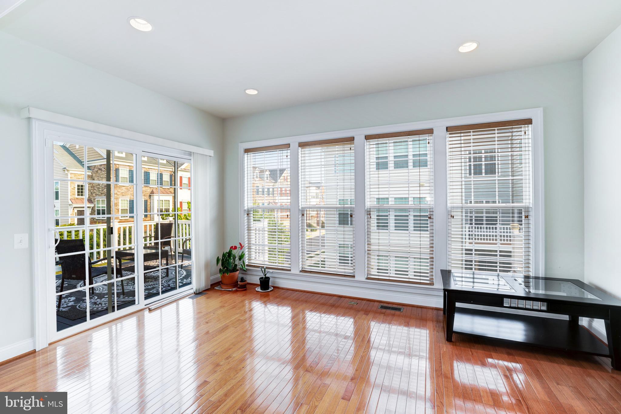 CHANTILLY - Residential Lease