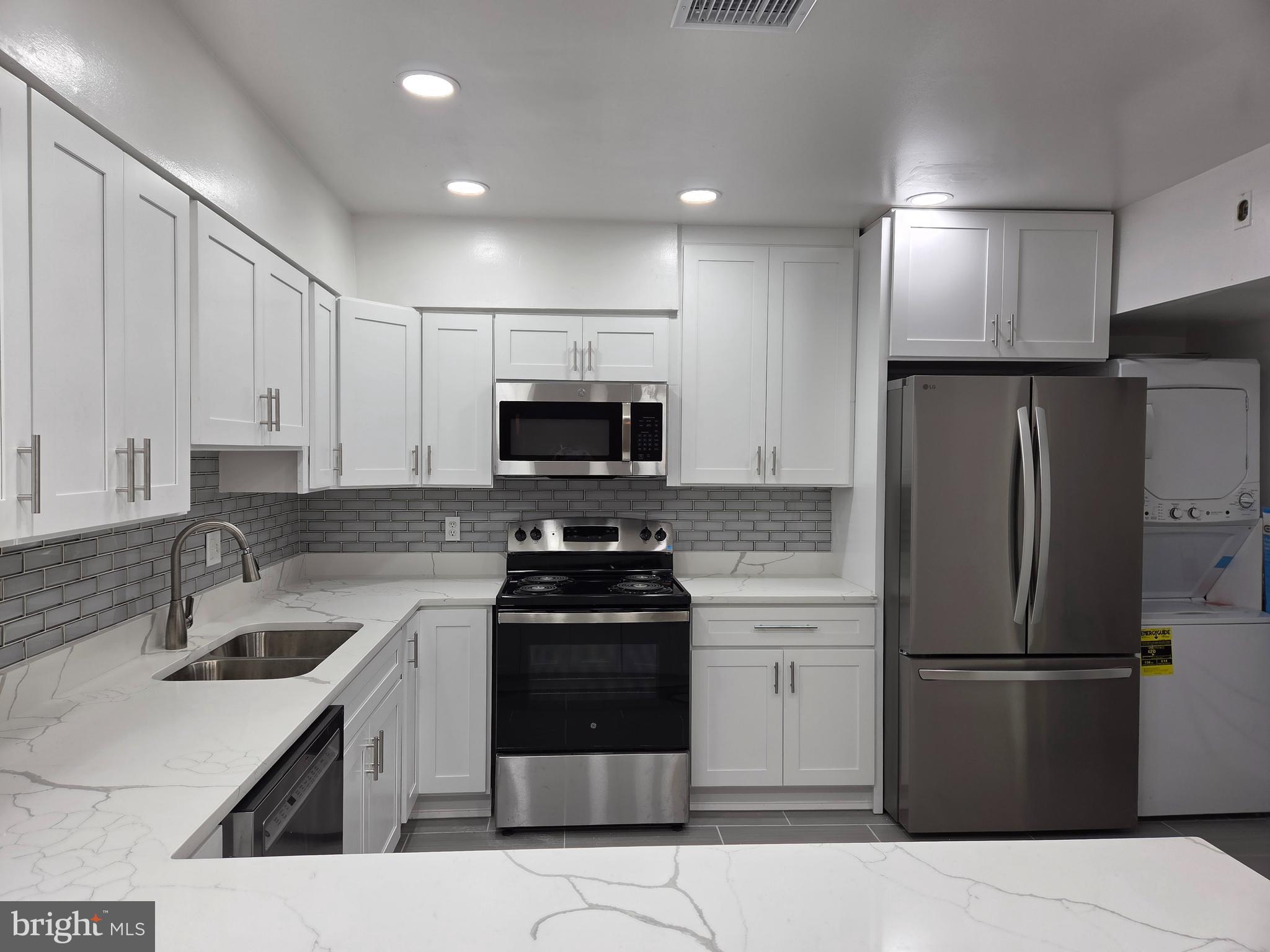 UPPER PARK HEIGHTS - Residential