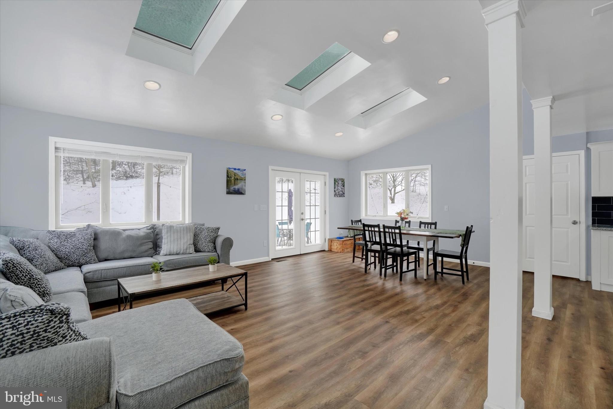 GLEN ROCK - Residential