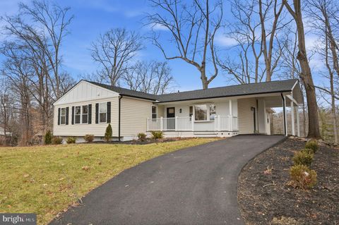 2408 WILLIAM AND MARY DRIVE ALEXANDRIA VA 22308