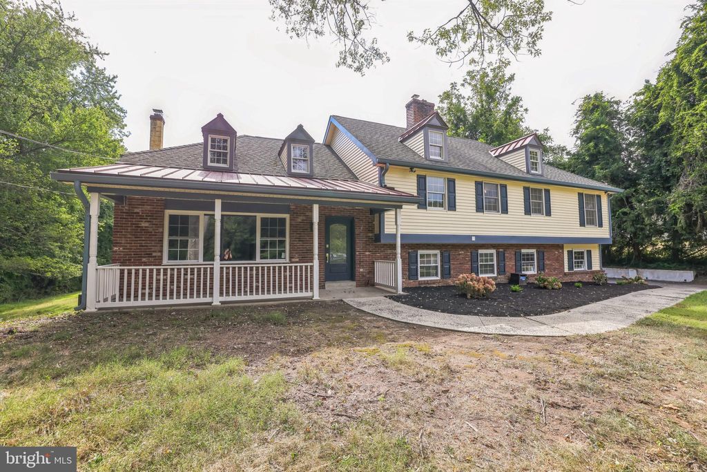 Photo of 3775 Buckingham Drive, DOYLESTOWN, PA 18902 (MLS # PABU2104734)