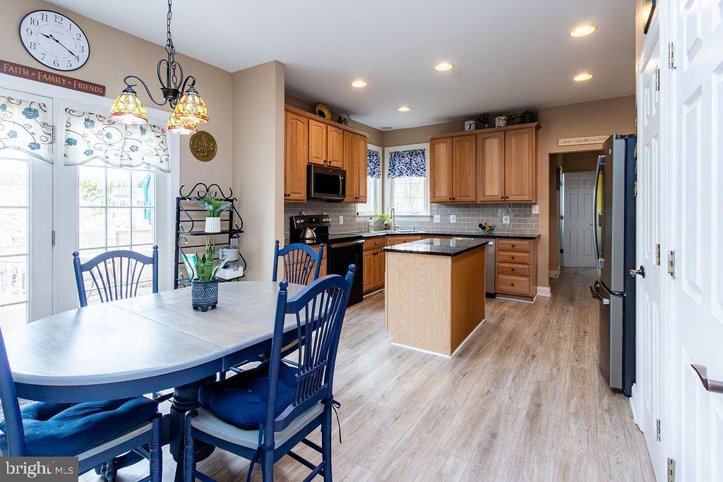 ACADEMY HILLS - Residential