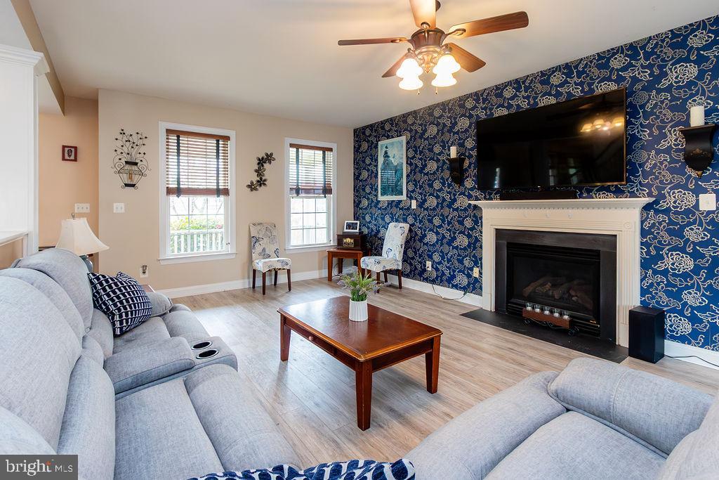 ACADEMY HILLS - Residential