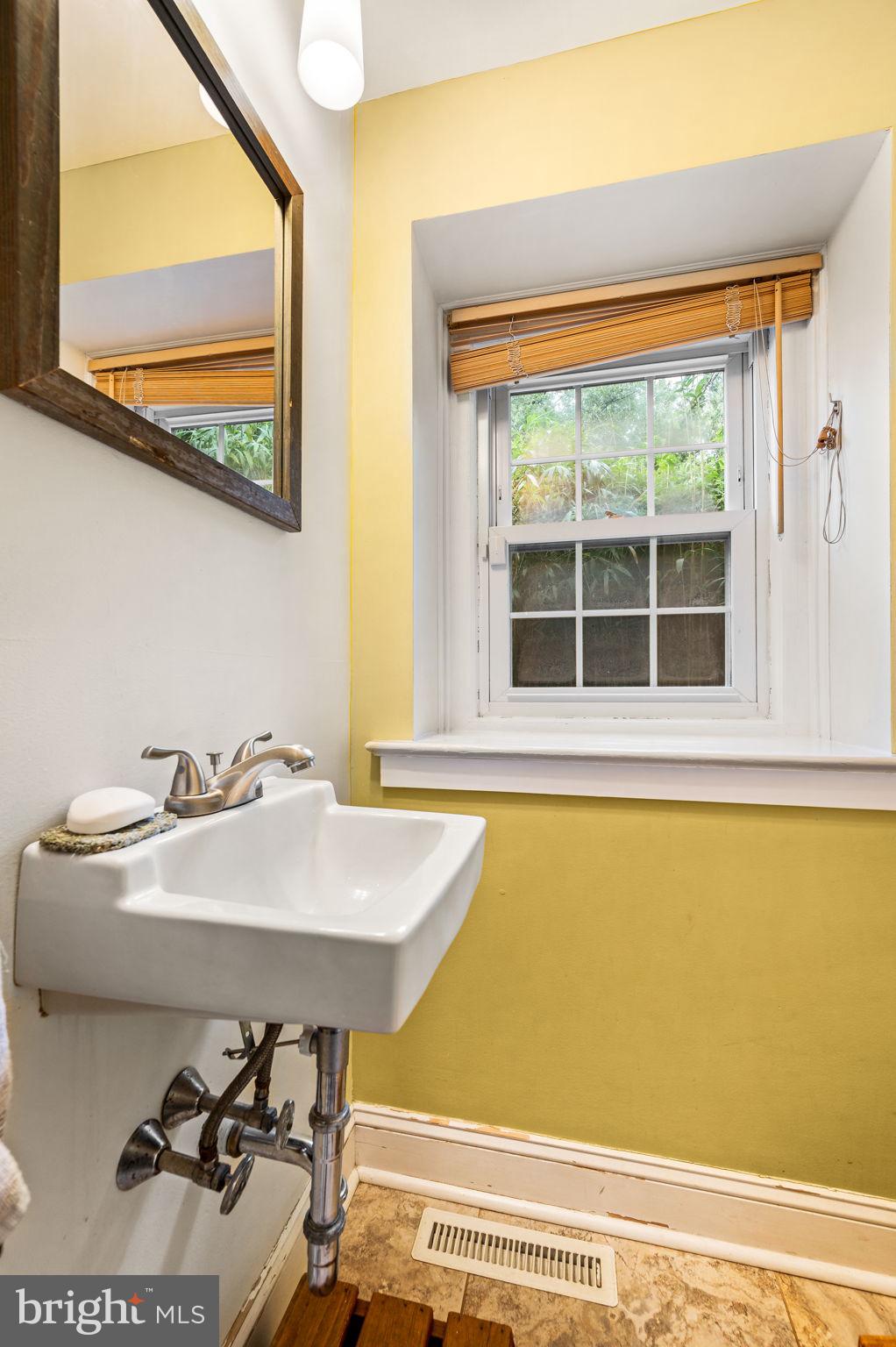 GERMANTOWN - Residential