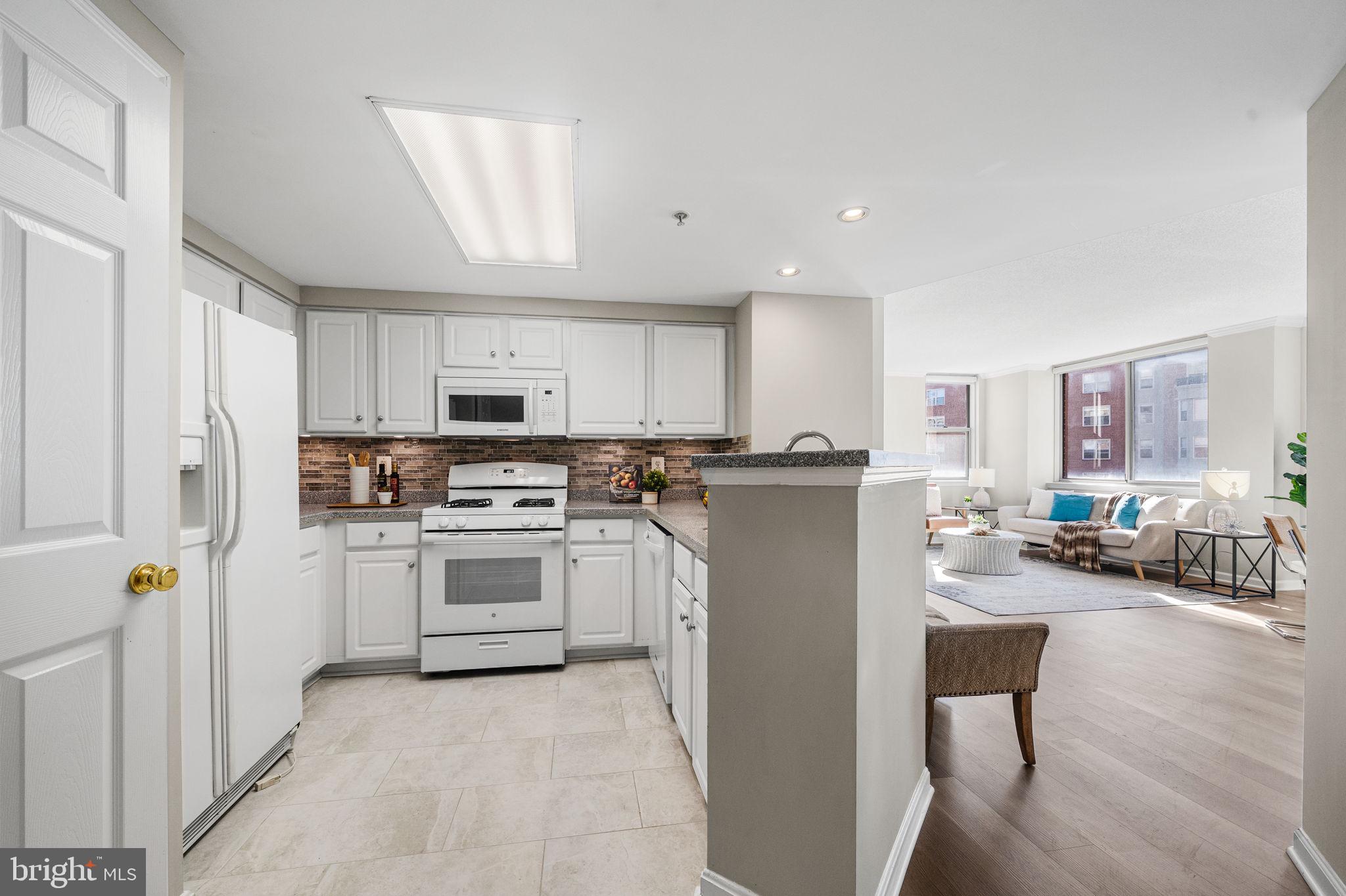 3835 9TH STREET N 603E
