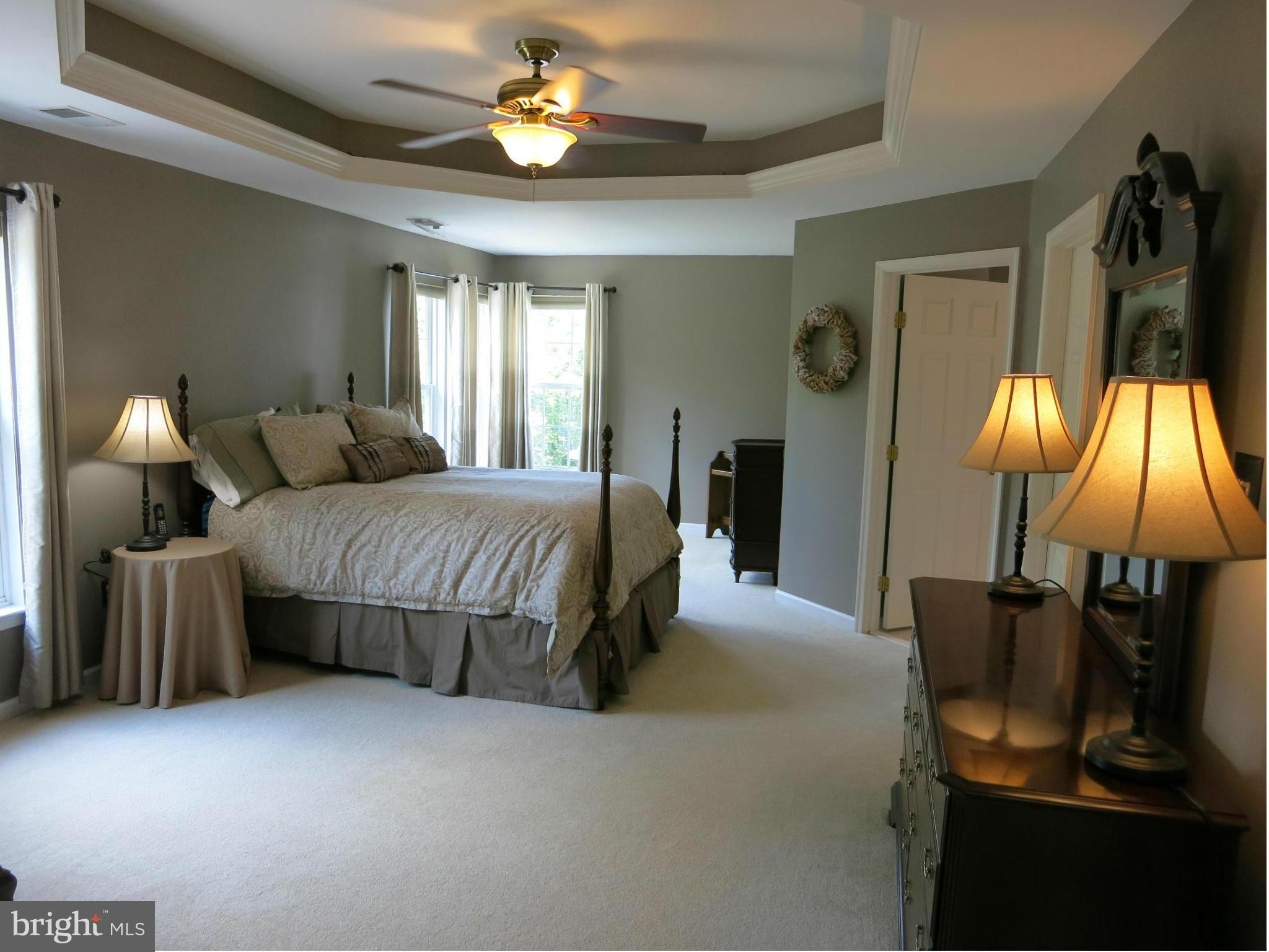 AUTUMN VIEW - Residential