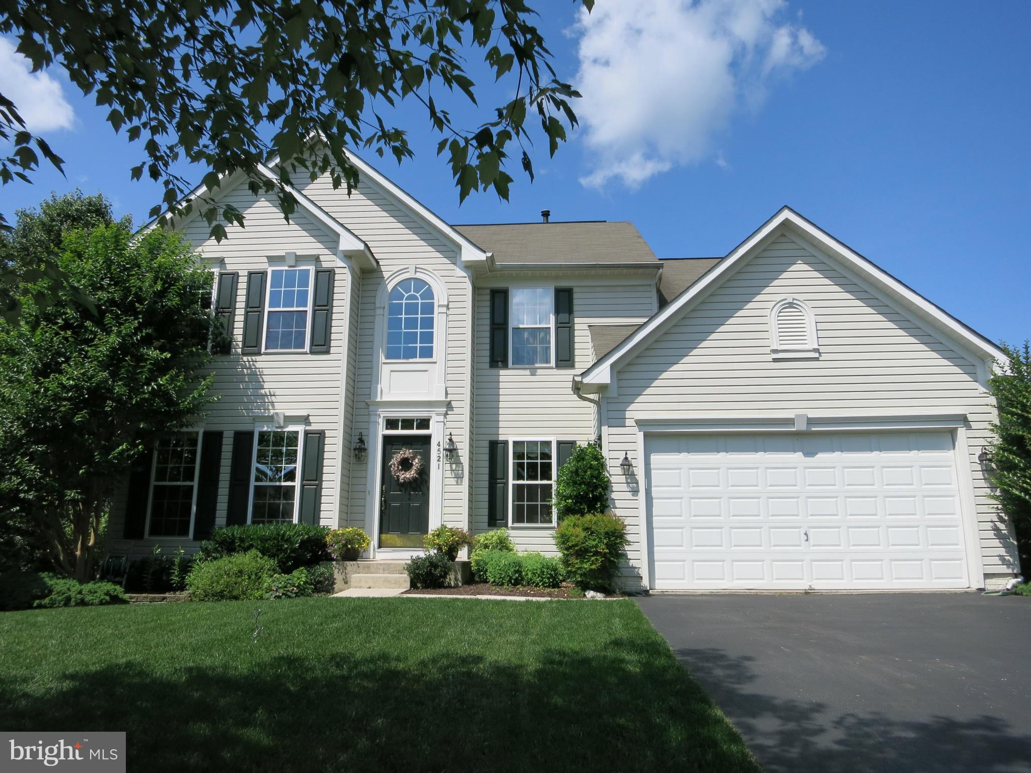 AUTUMN VIEW - Residential