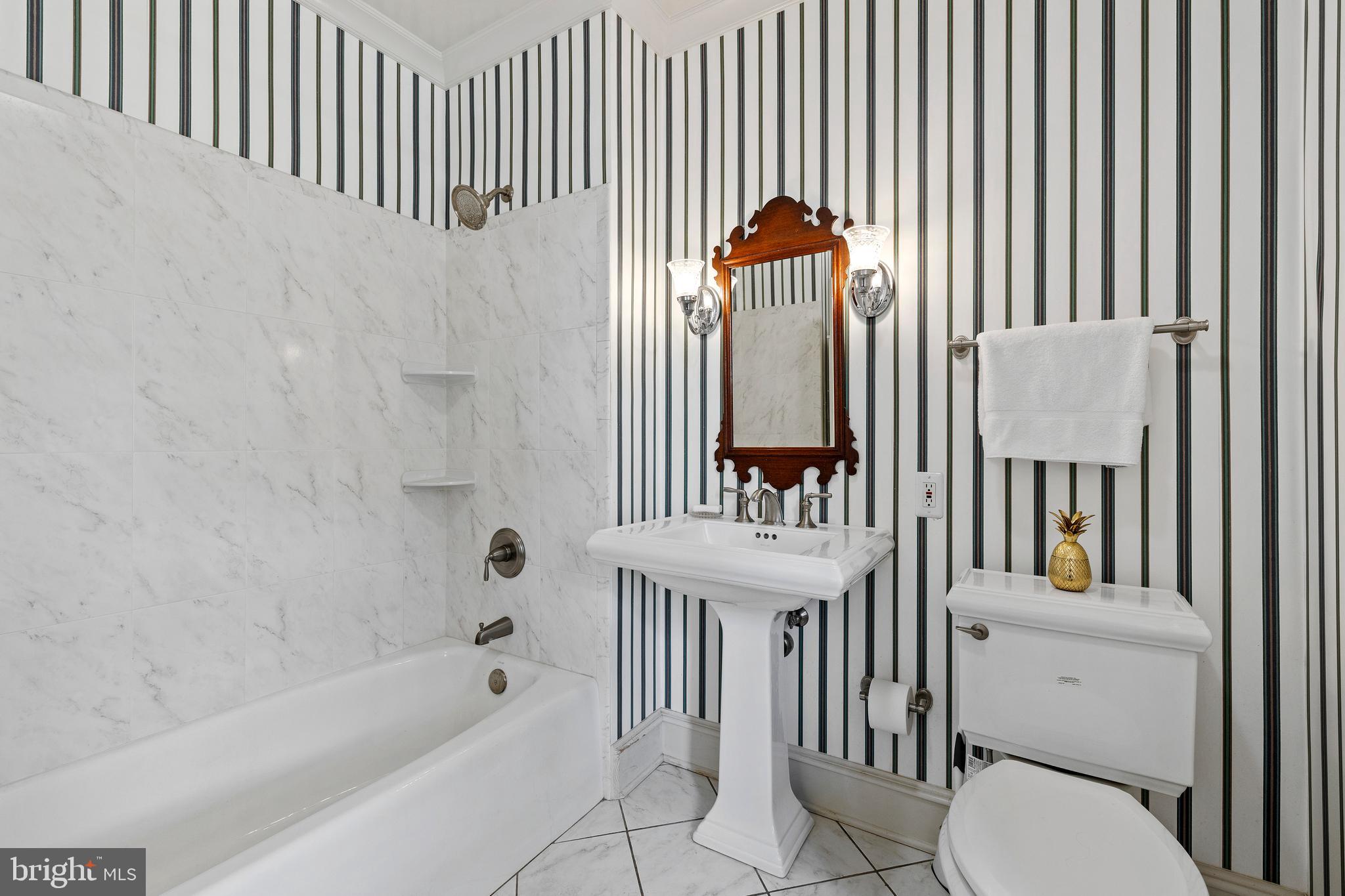 GLYNDON - Residential