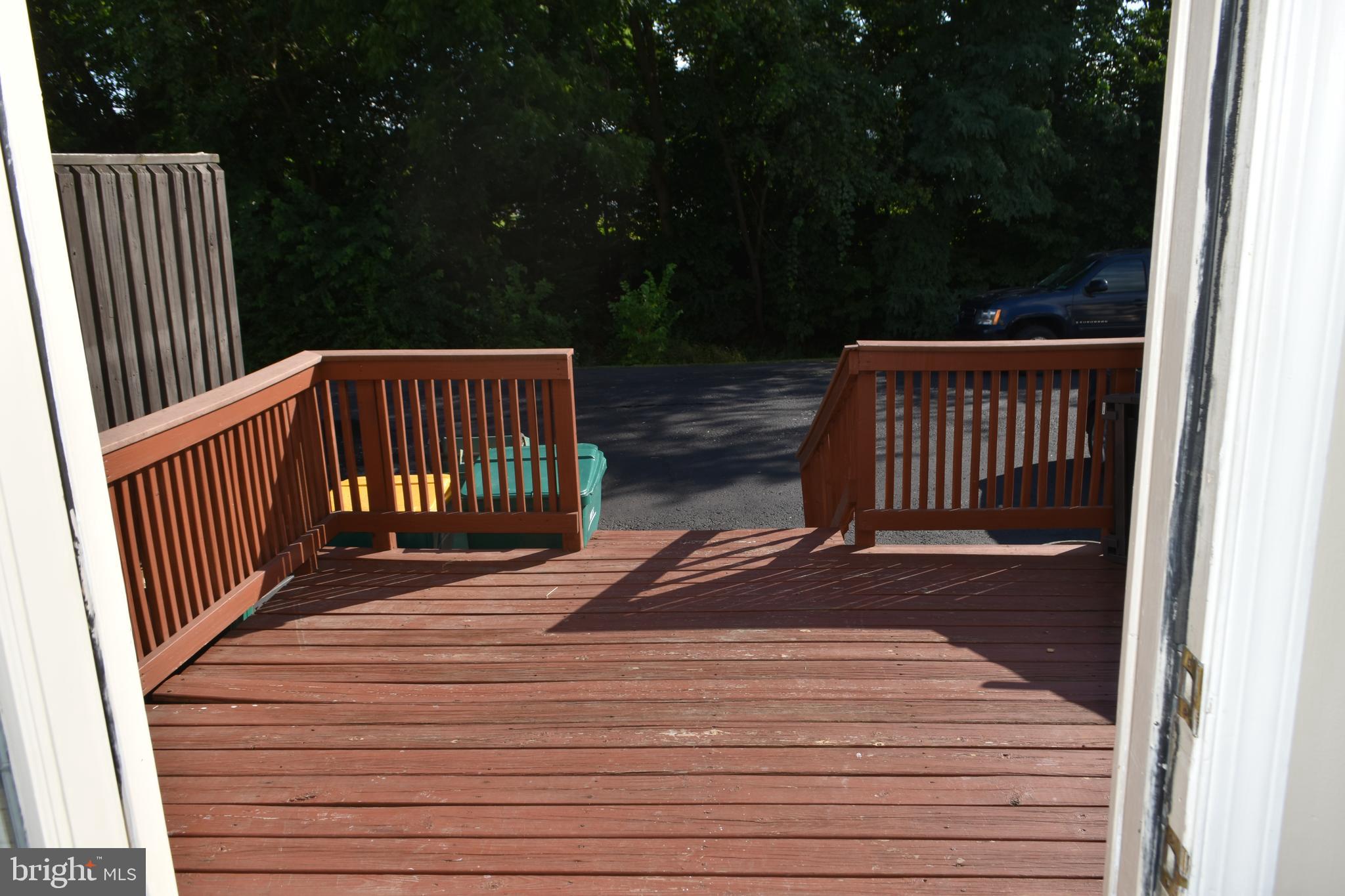 HAMPDEN COURT - Residential Lease