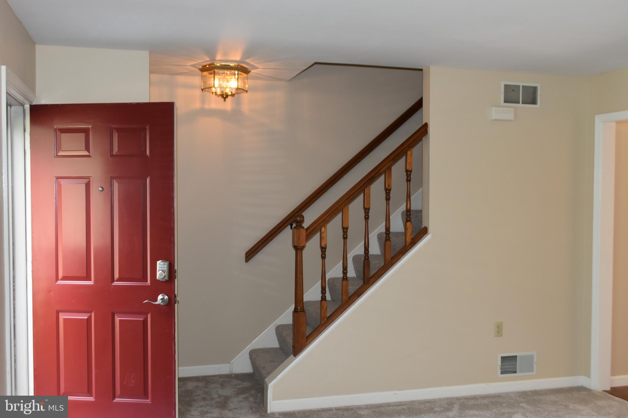 HAMPDEN COURT - Residential Lease