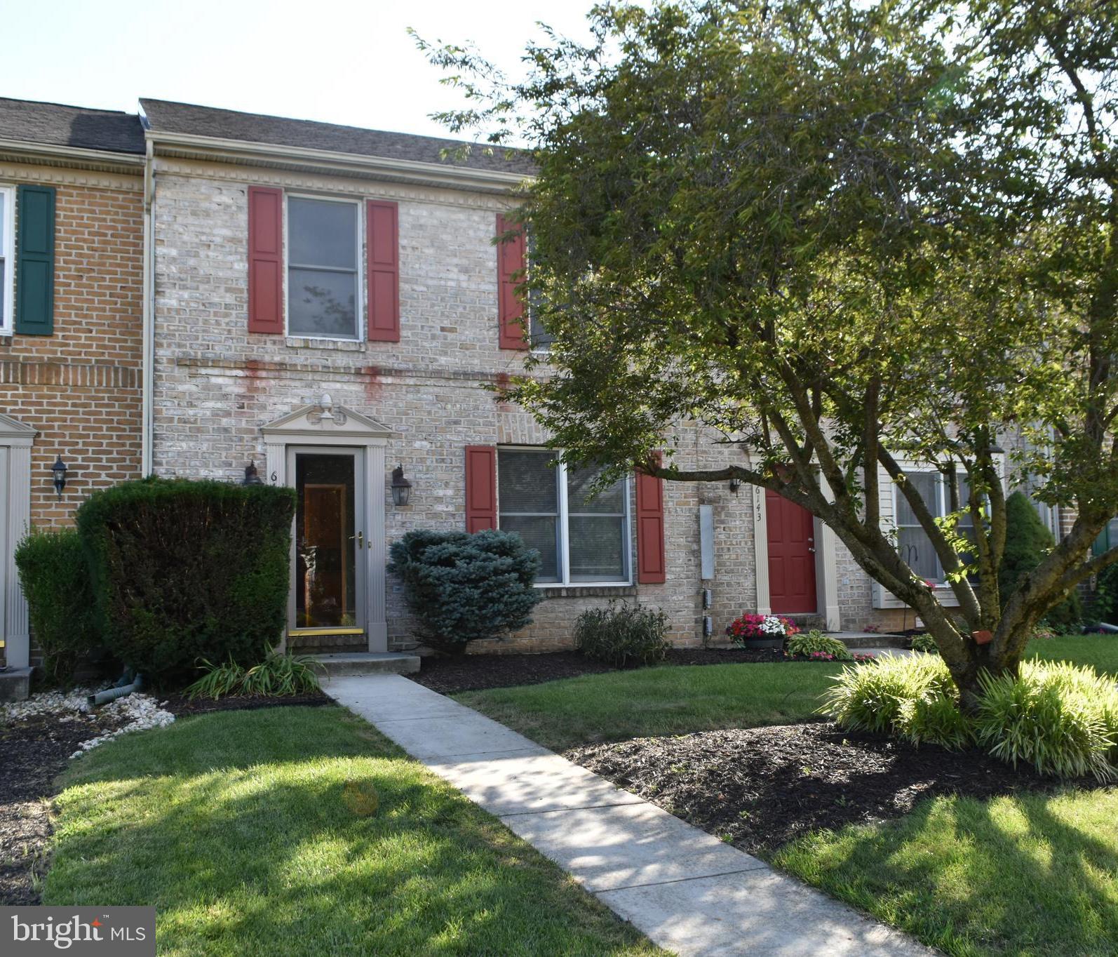 HAMPDEN COURT - Residential Lease