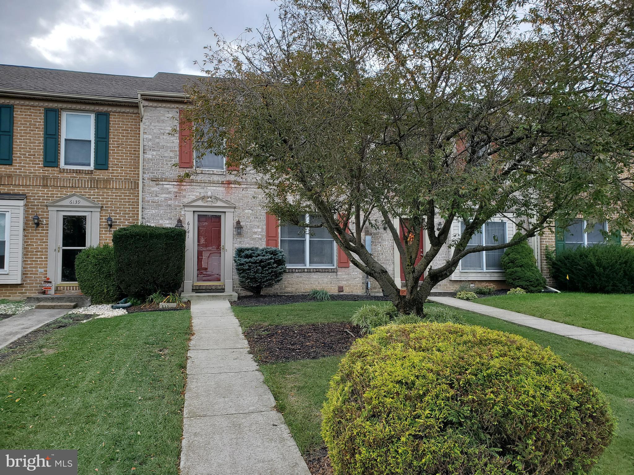 HAMPDEN COURT - Residential Lease