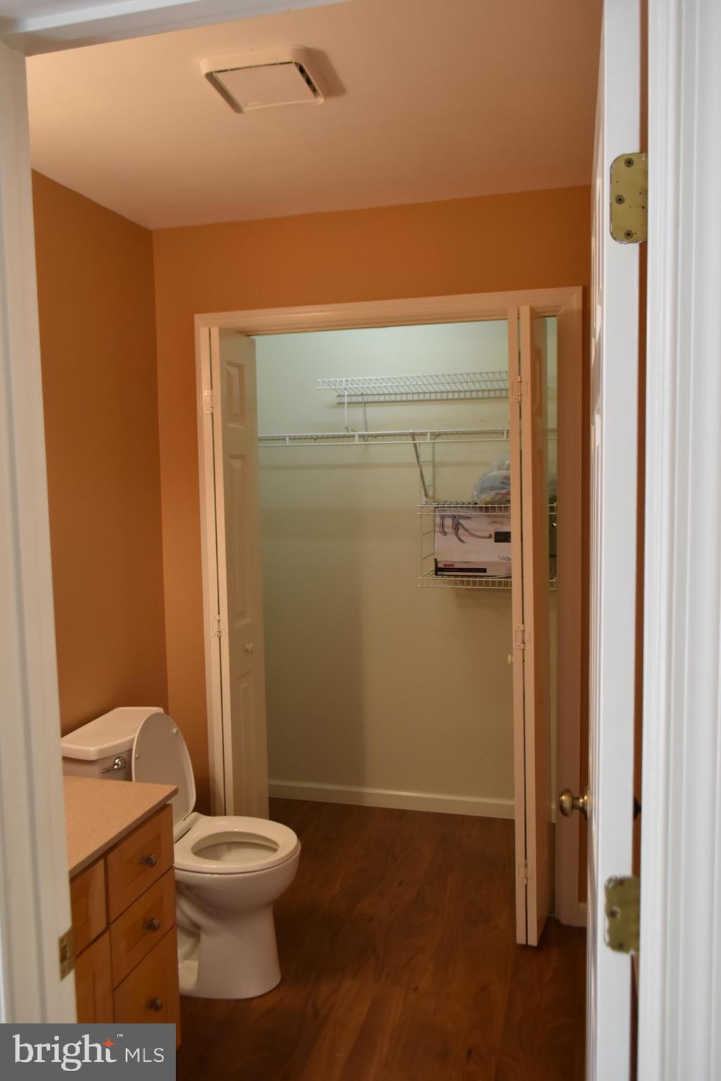 HAMPDEN COURT - Residential Lease