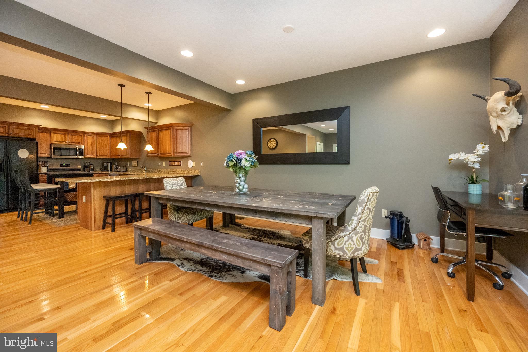 TIMBERLAKE VILLAGE - Residential