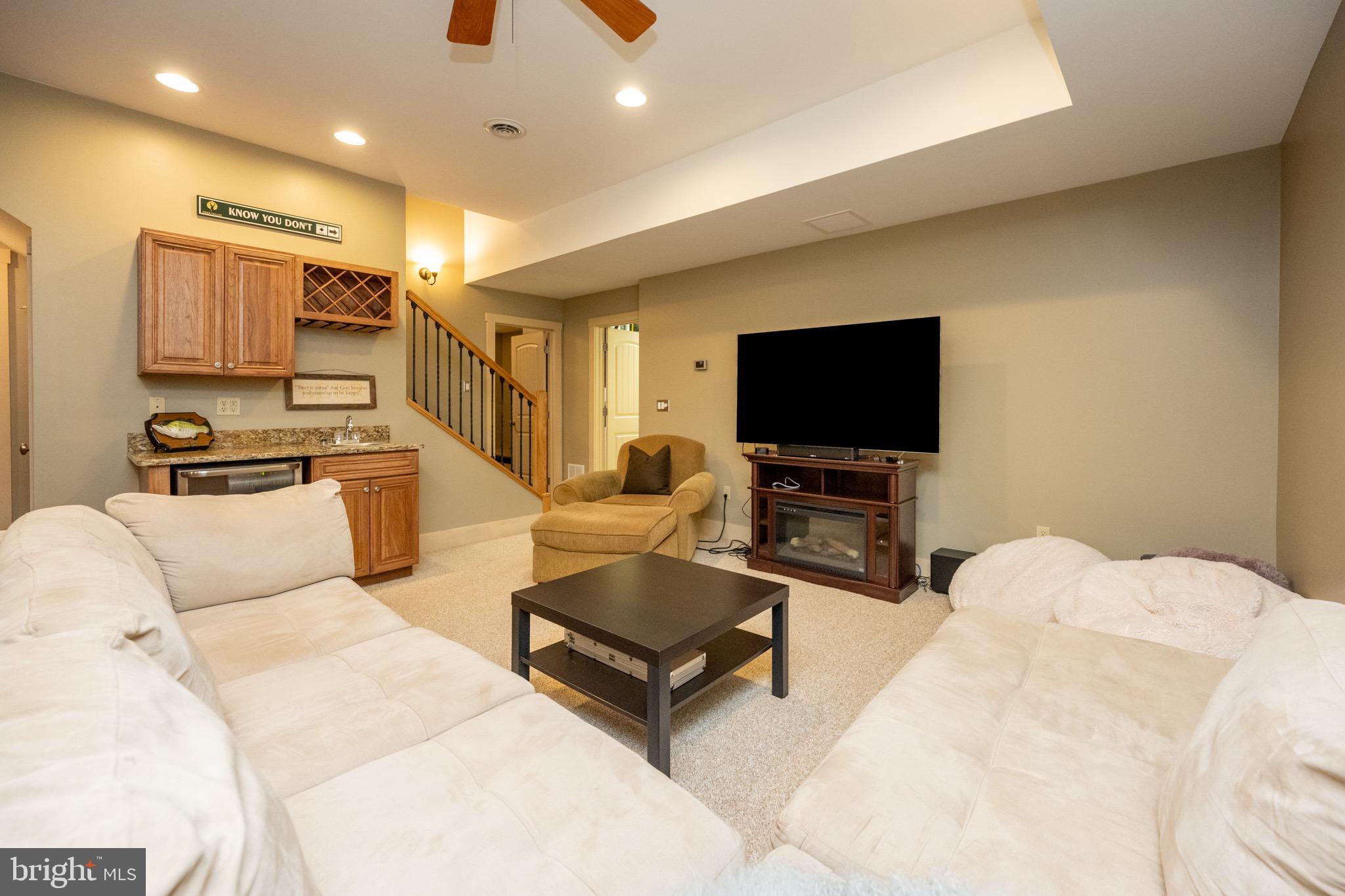 TIMBERLAKE VILLAGE - Residential