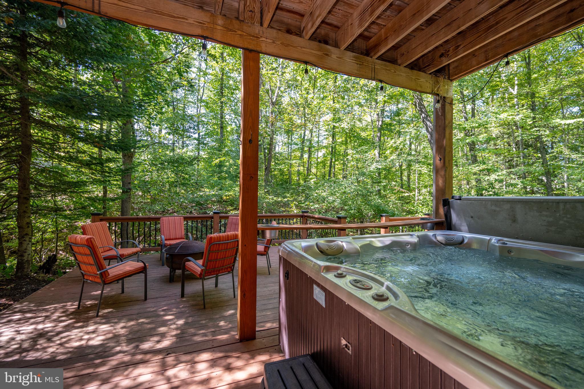 TIMBERLAKE VILLAGE - Residential