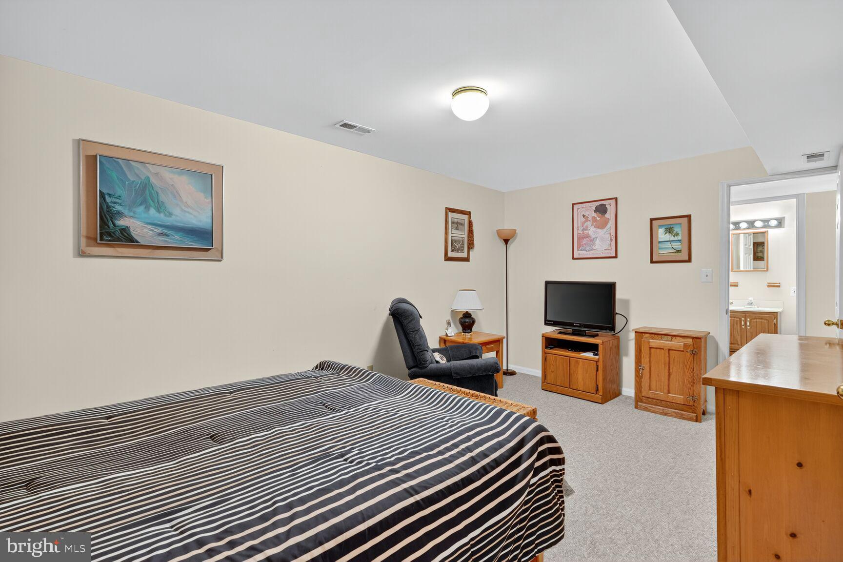 KINGSTOWNE - Residential