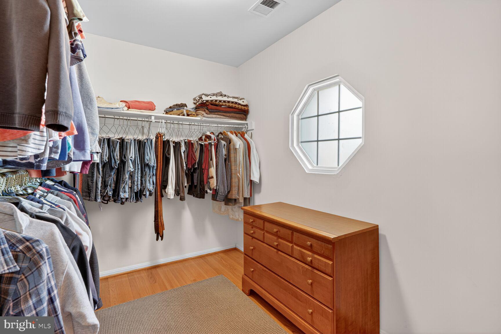 KINGSTOWNE - Residential