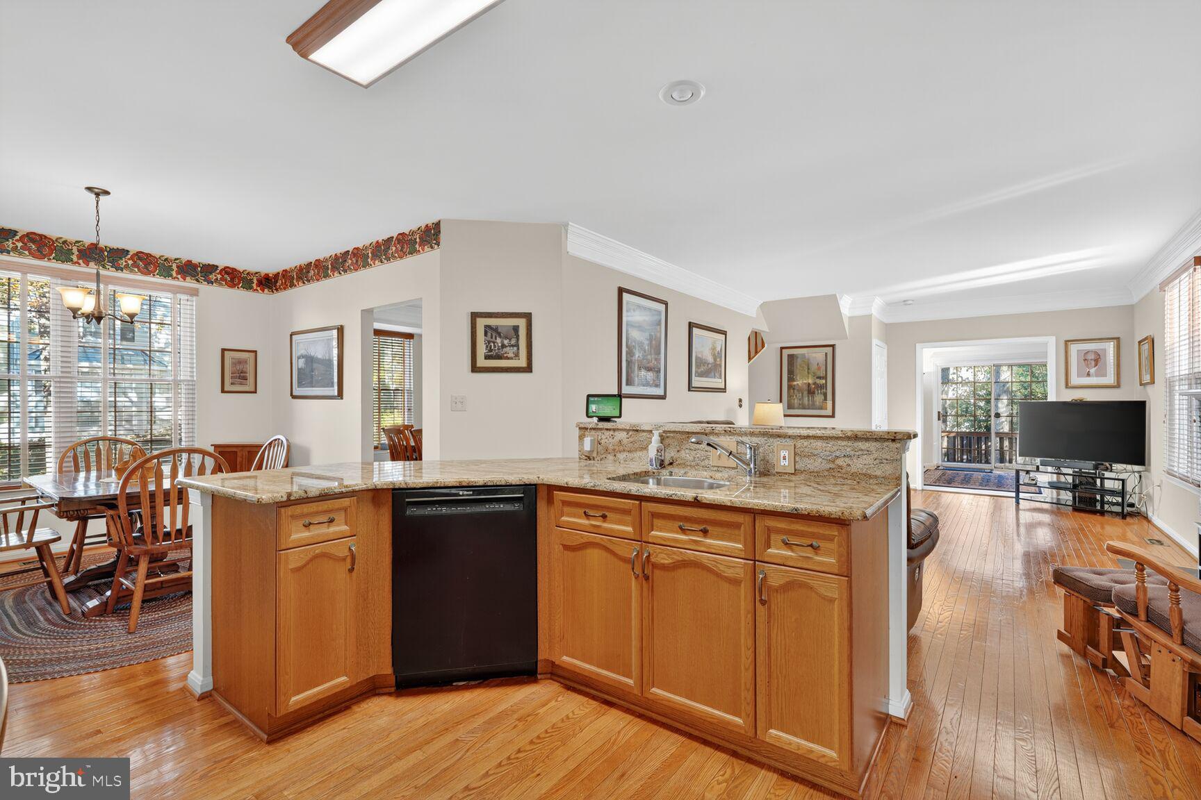 KINGSTOWNE - Residential