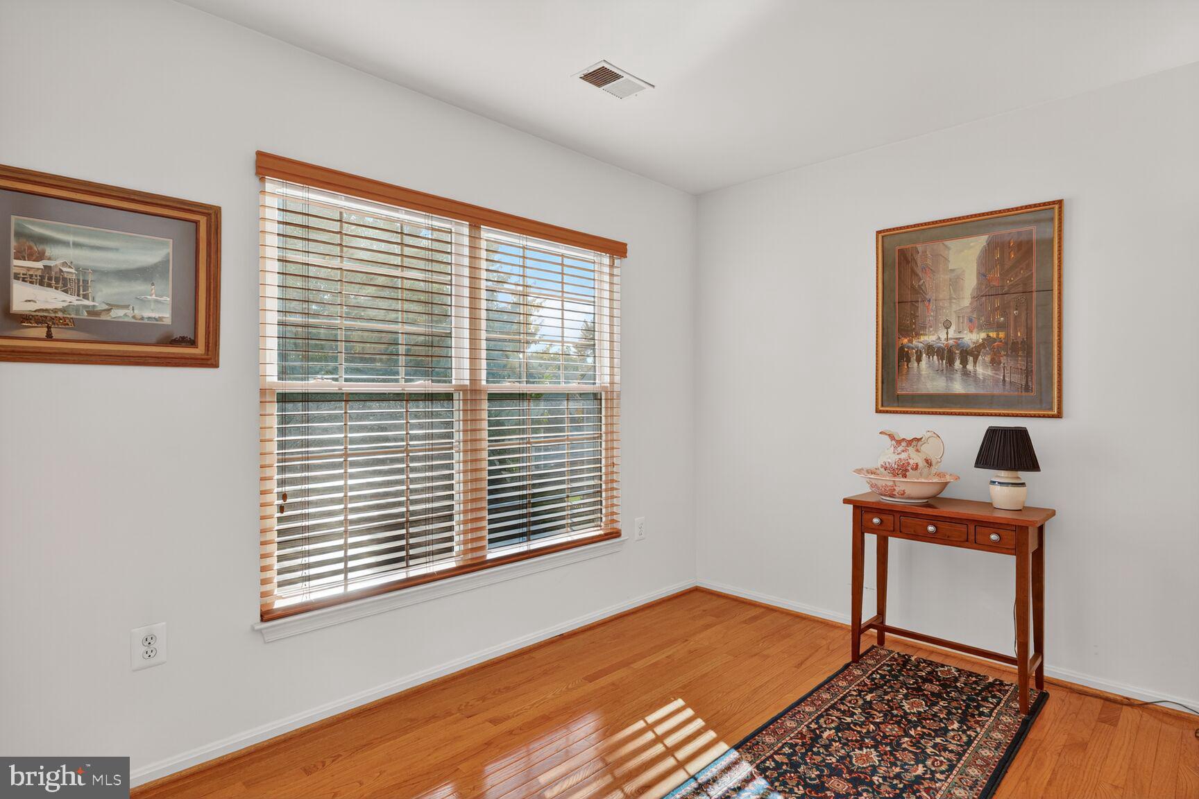 KINGSTOWNE - Residential