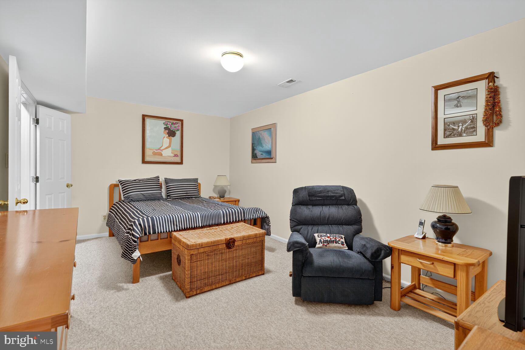 KINGSTOWNE - Residential