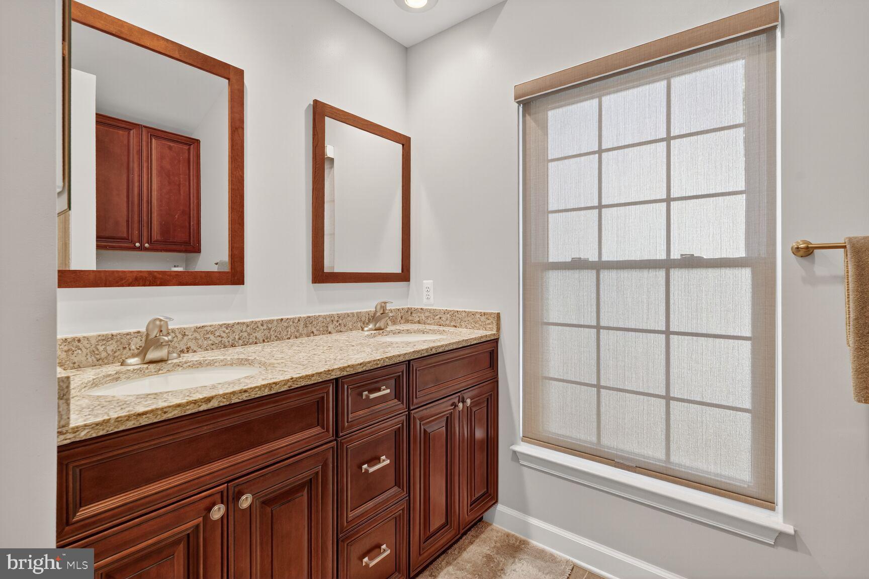 KINGSTOWNE - Residential