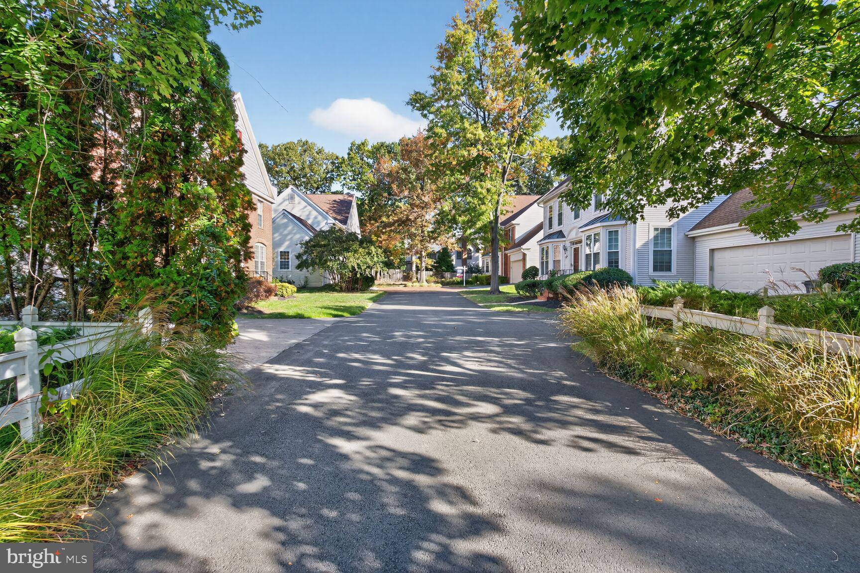 KINGSTOWNE - Residential