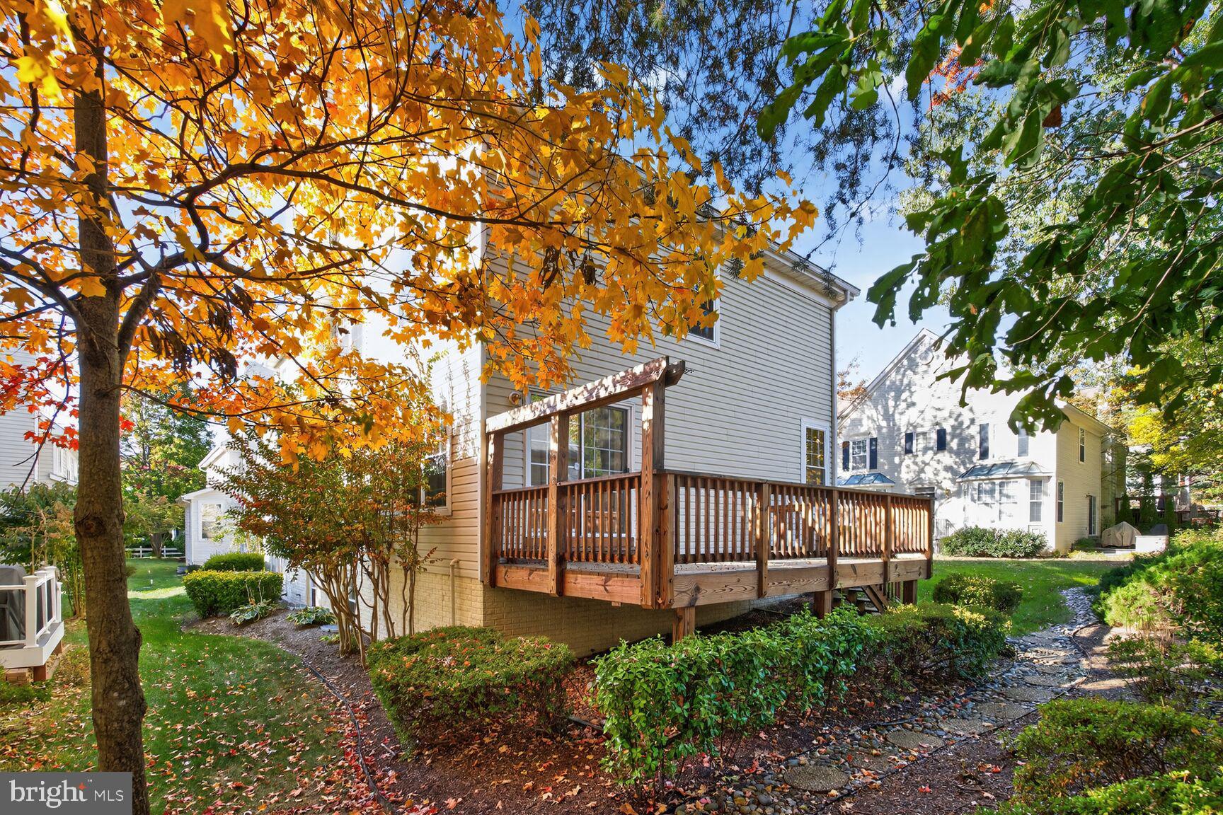 KINGSTOWNE - Residential