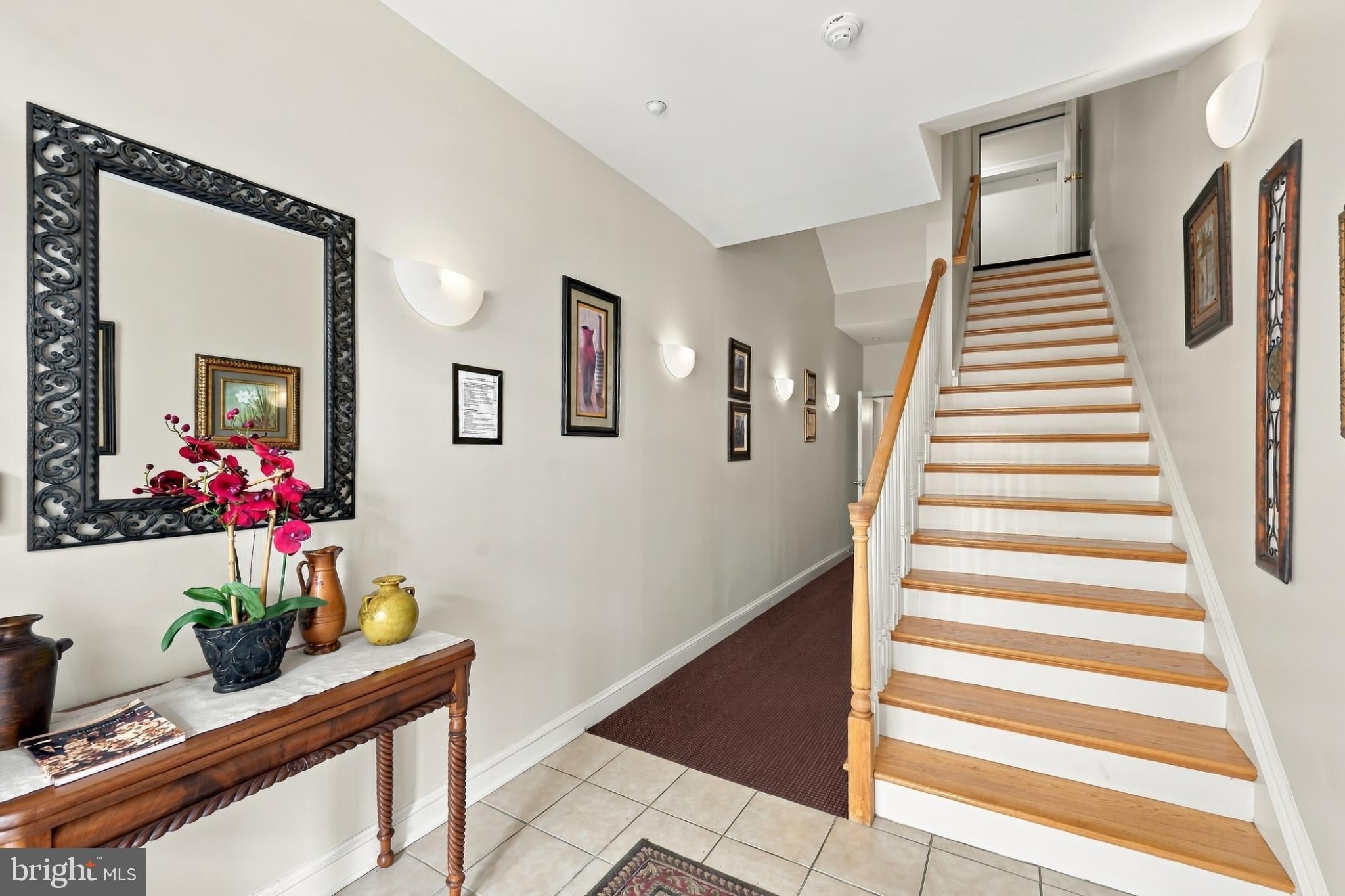 5 OAKLEY STREET 304/302