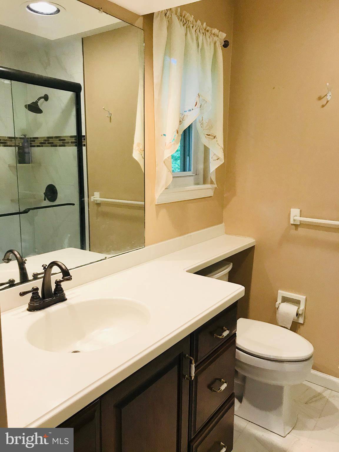 VALLEYBROOK - Residential Lease