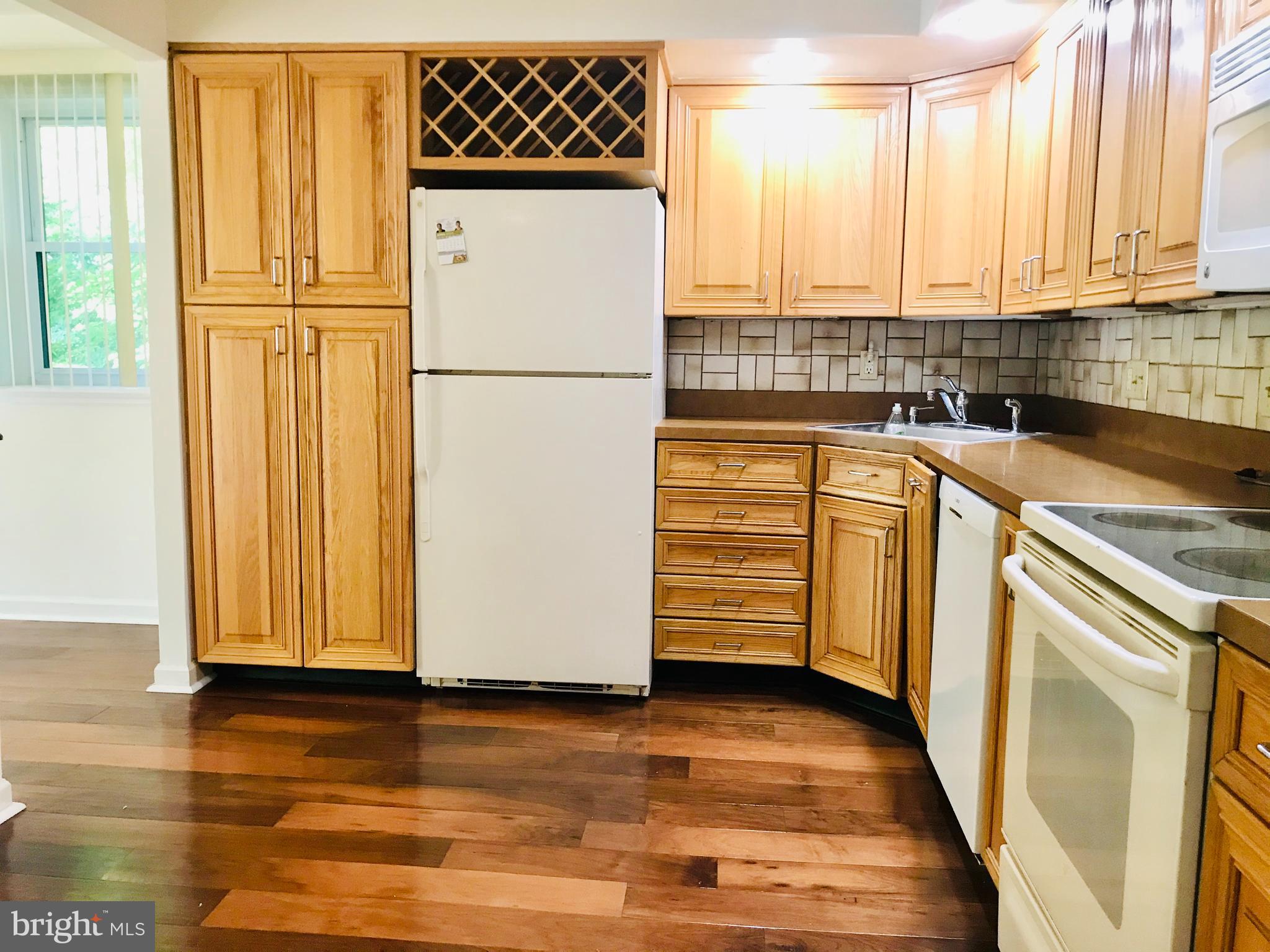 VALLEYBROOK - Residential Lease