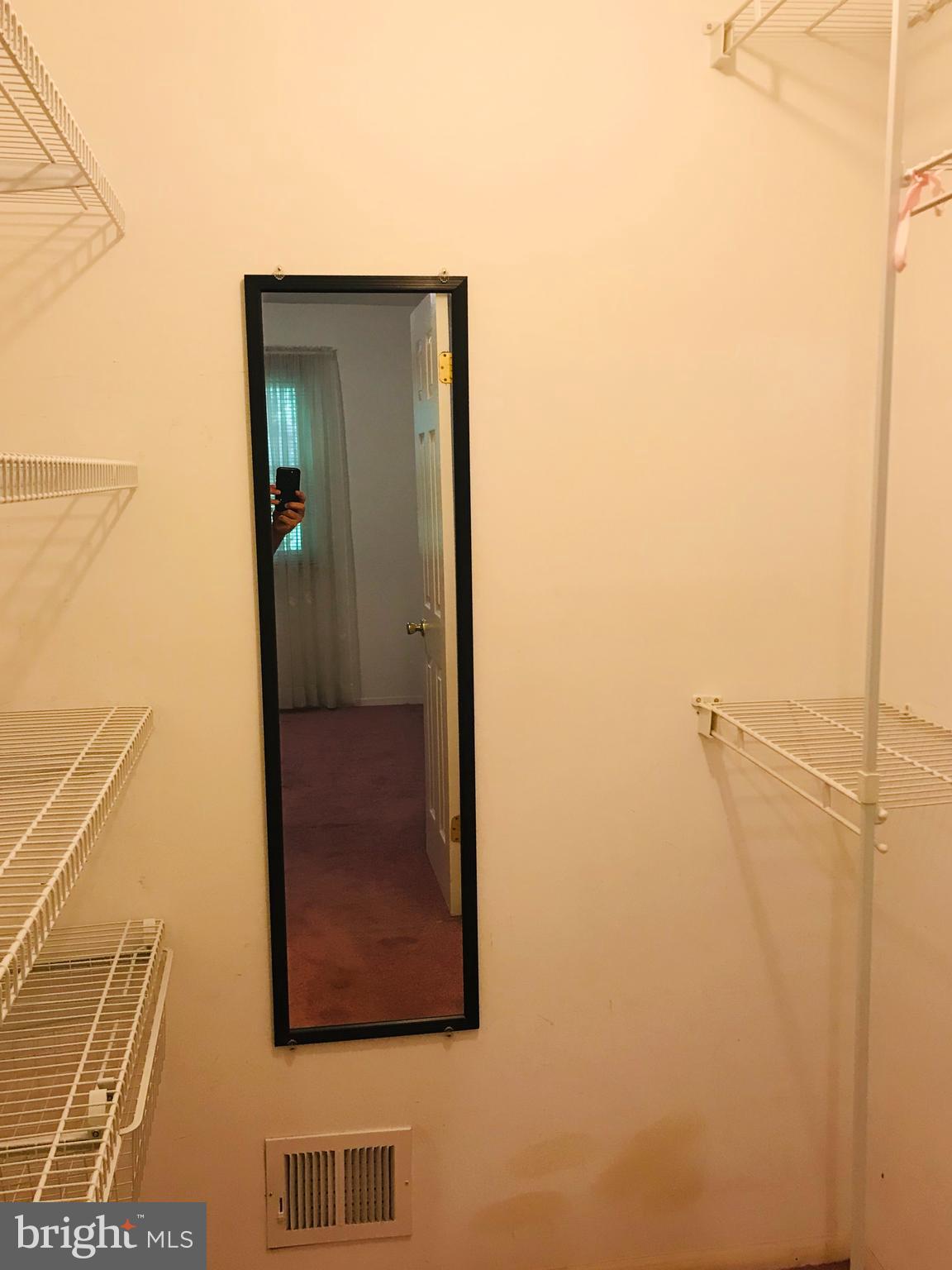 VALLEYBROOK - Residential Lease