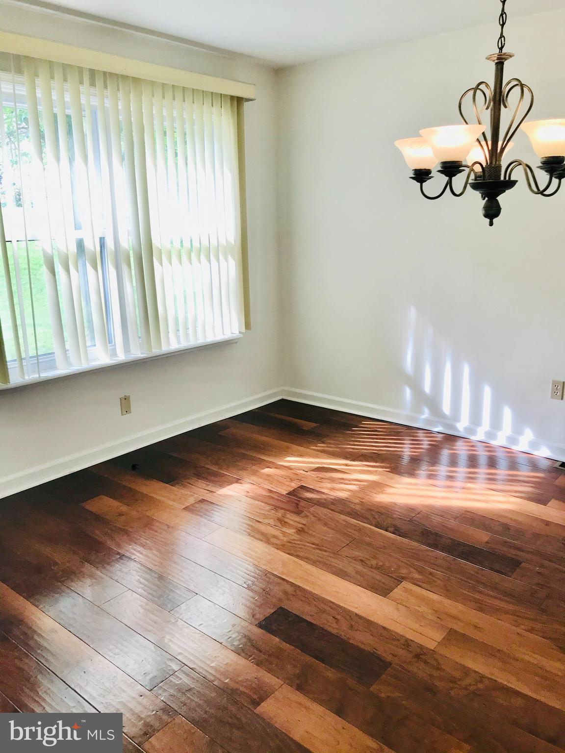 VALLEYBROOK - Residential Lease