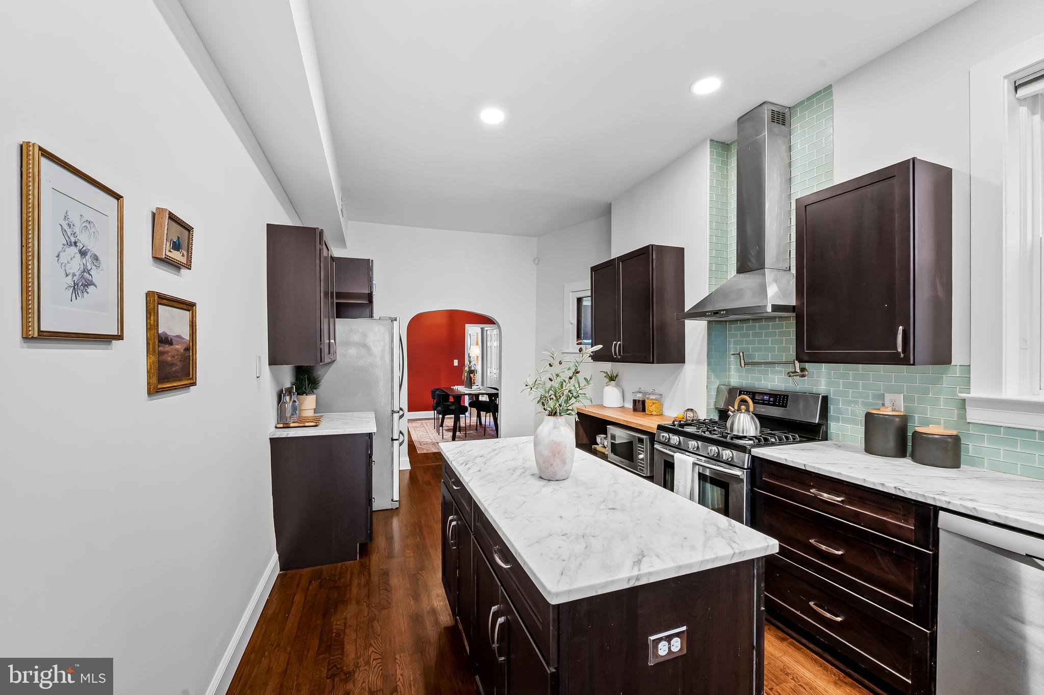 BUTCHERS HILL - Residential