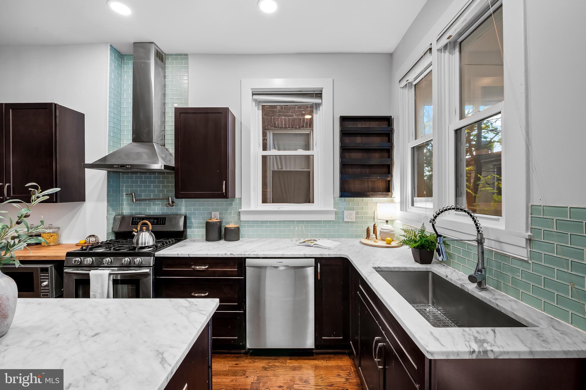 BUTCHERS HILL - Residential