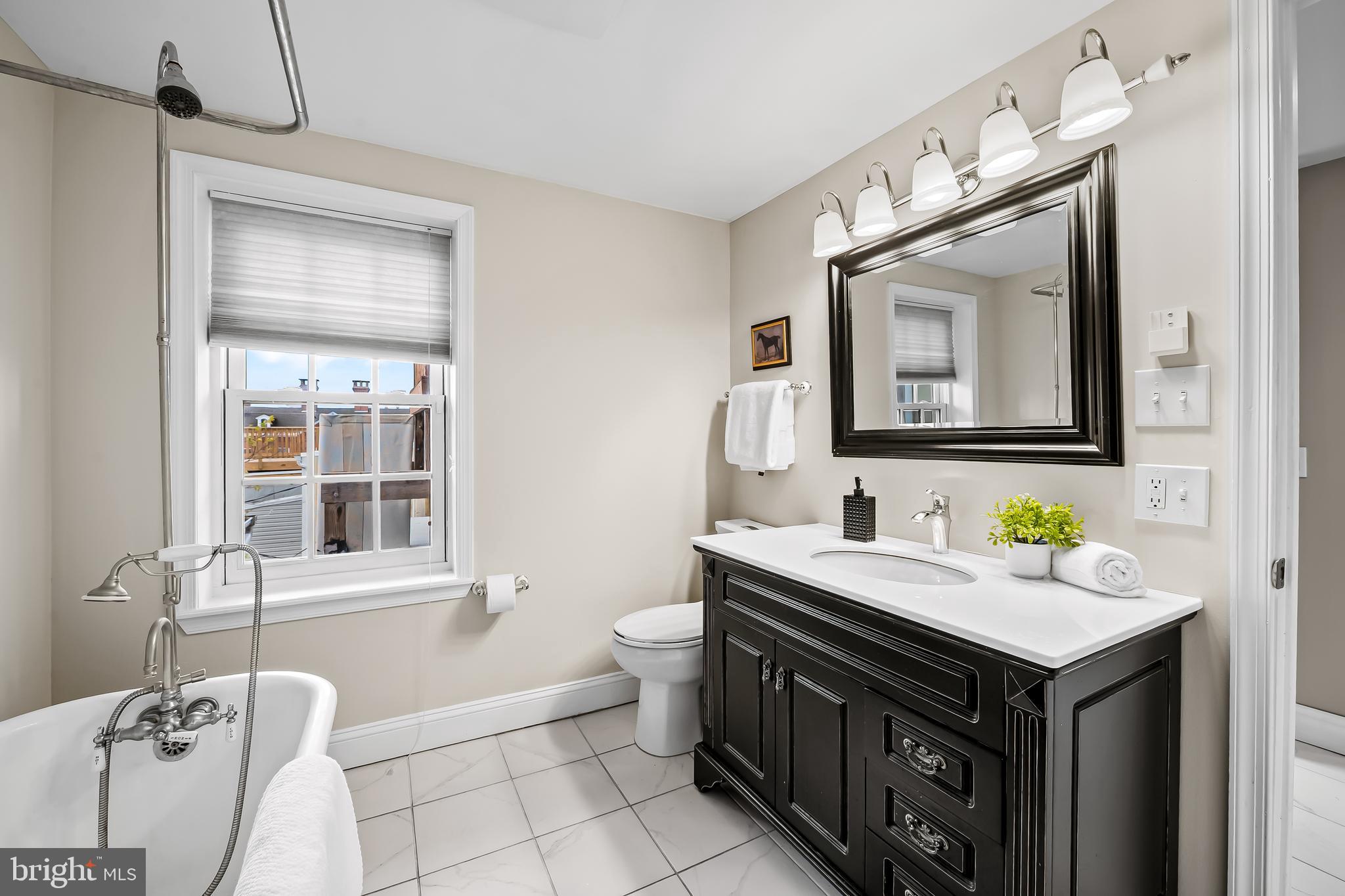 BUTCHERS HILL - Residential
