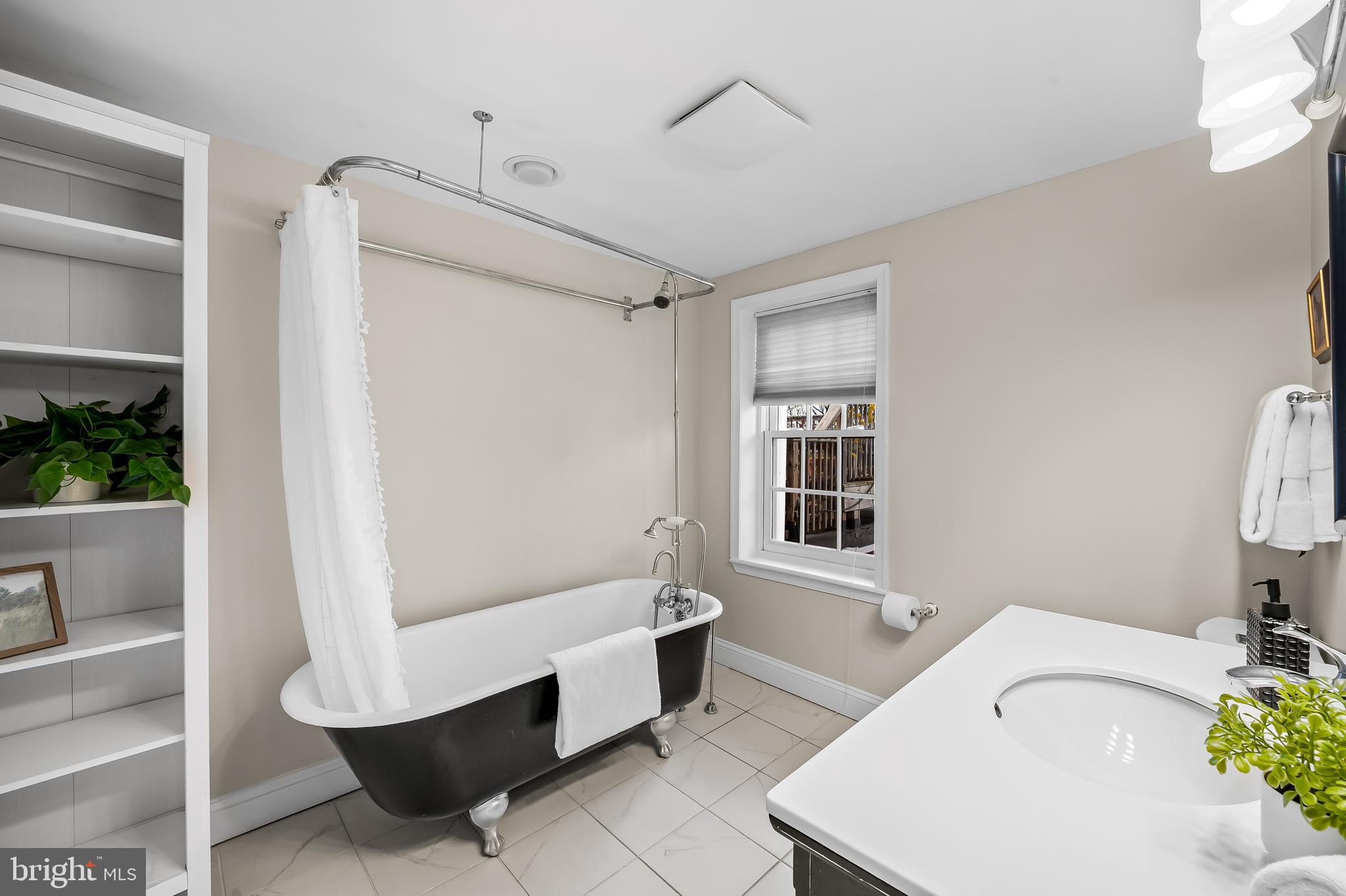 BUTCHERS HILL - Residential