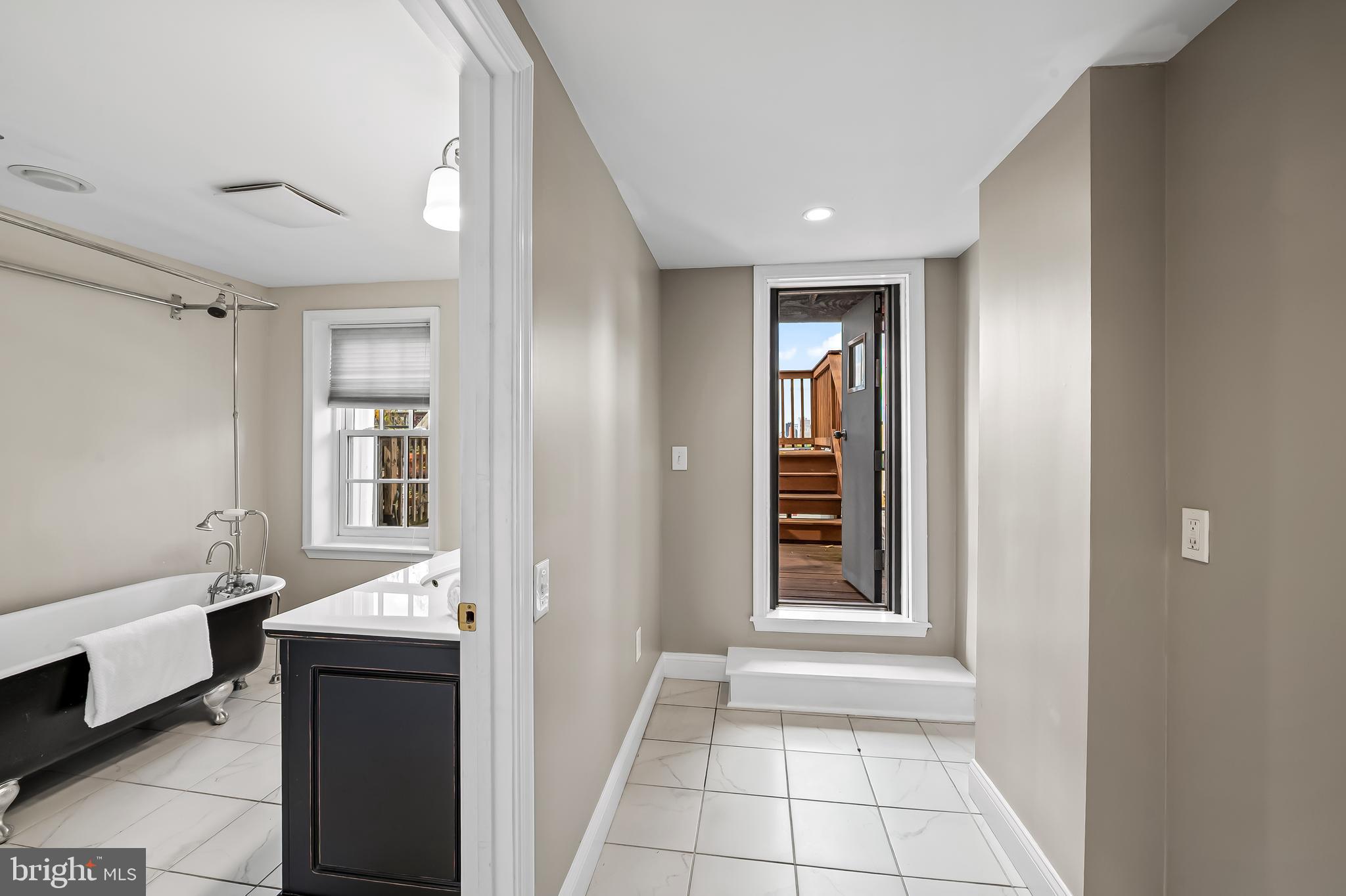 BUTCHERS HILL - Residential