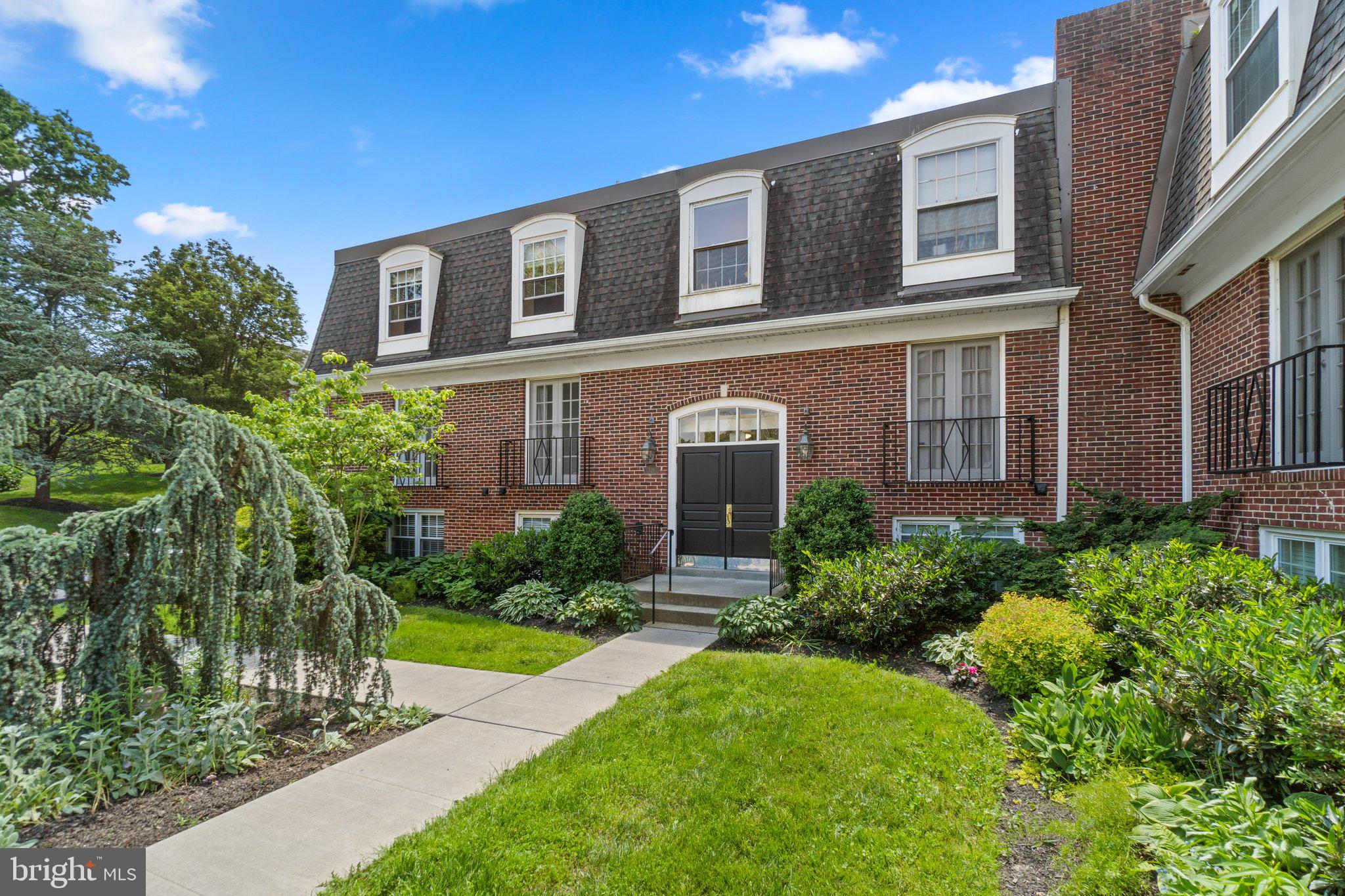 VILLAGES OF HOMELAND - Residential