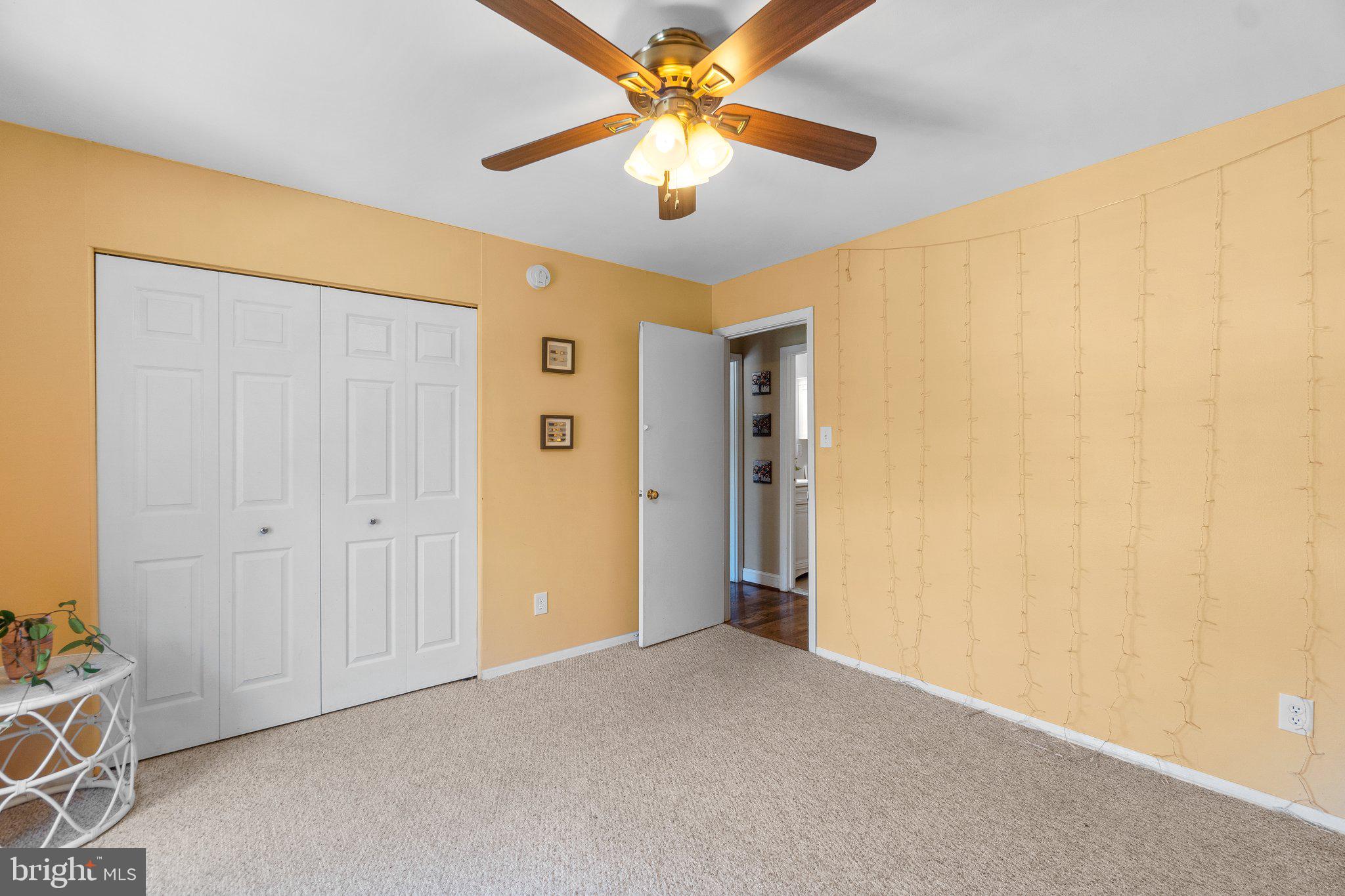 VILLAGES OF HOMELAND - Residential