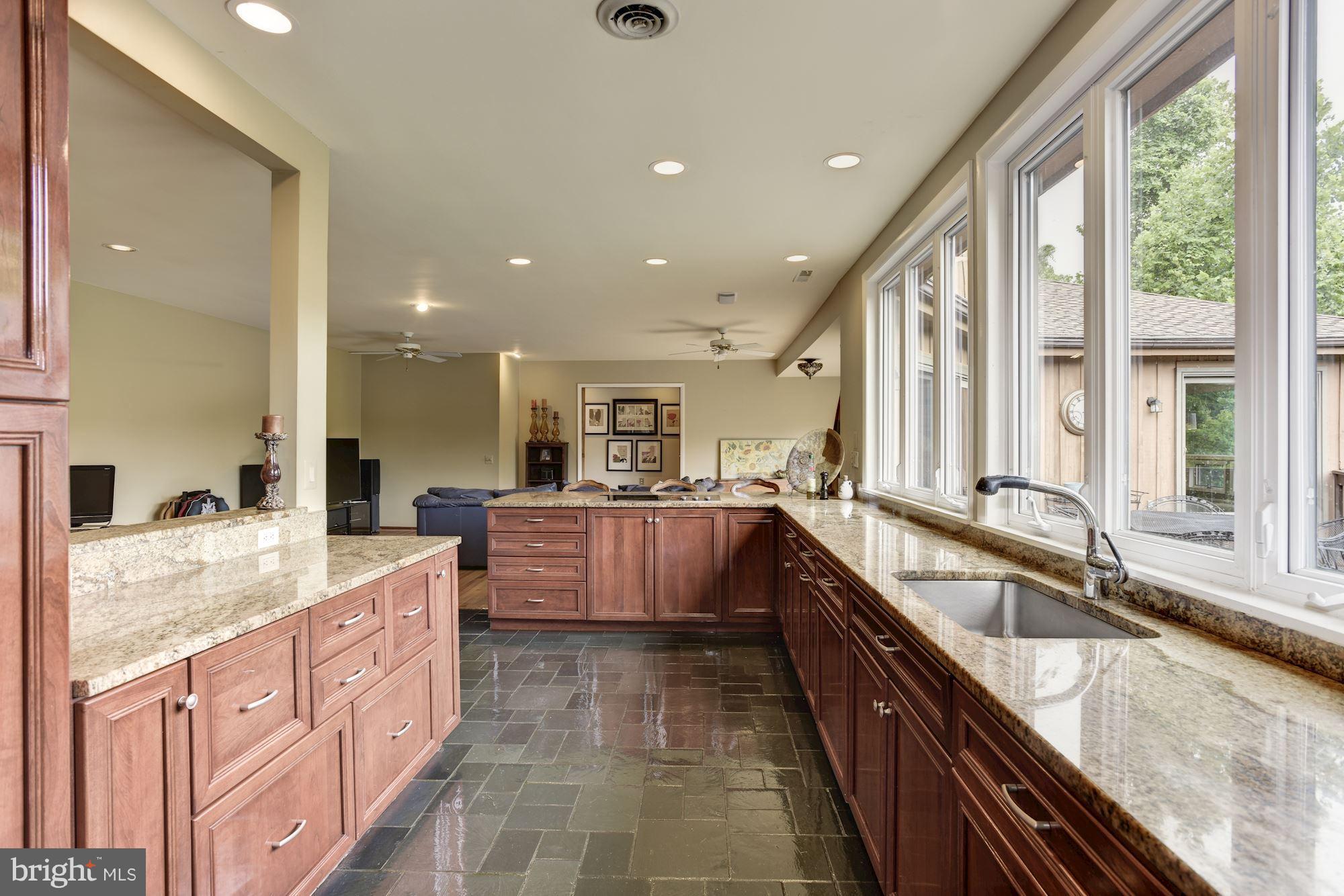 HOBBITS GLEN - Residential