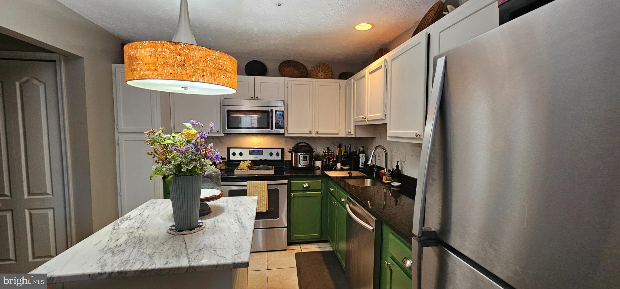 GLENSFORD CONDO - Residential