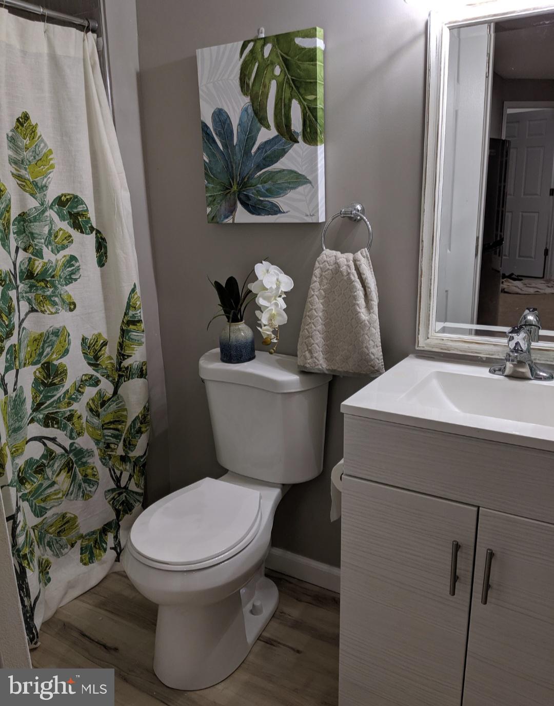 GLENSFORD CONDO - Residential