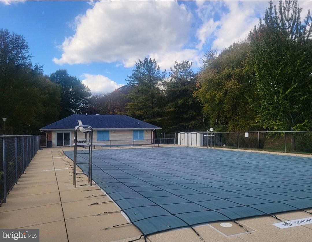 GLENSFORD CONDO - Residential