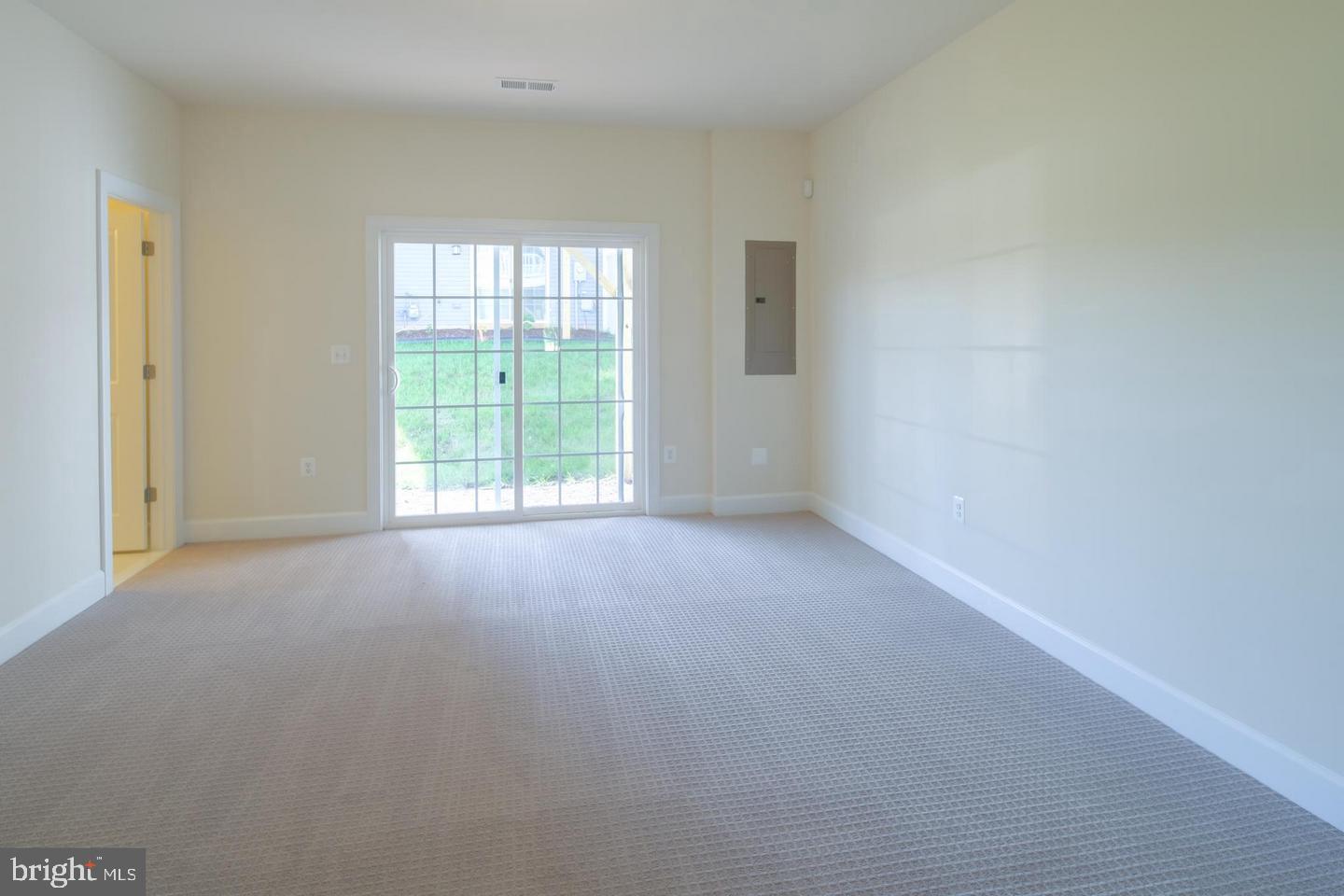 HAYMARKET CROSSING - Residential Lease