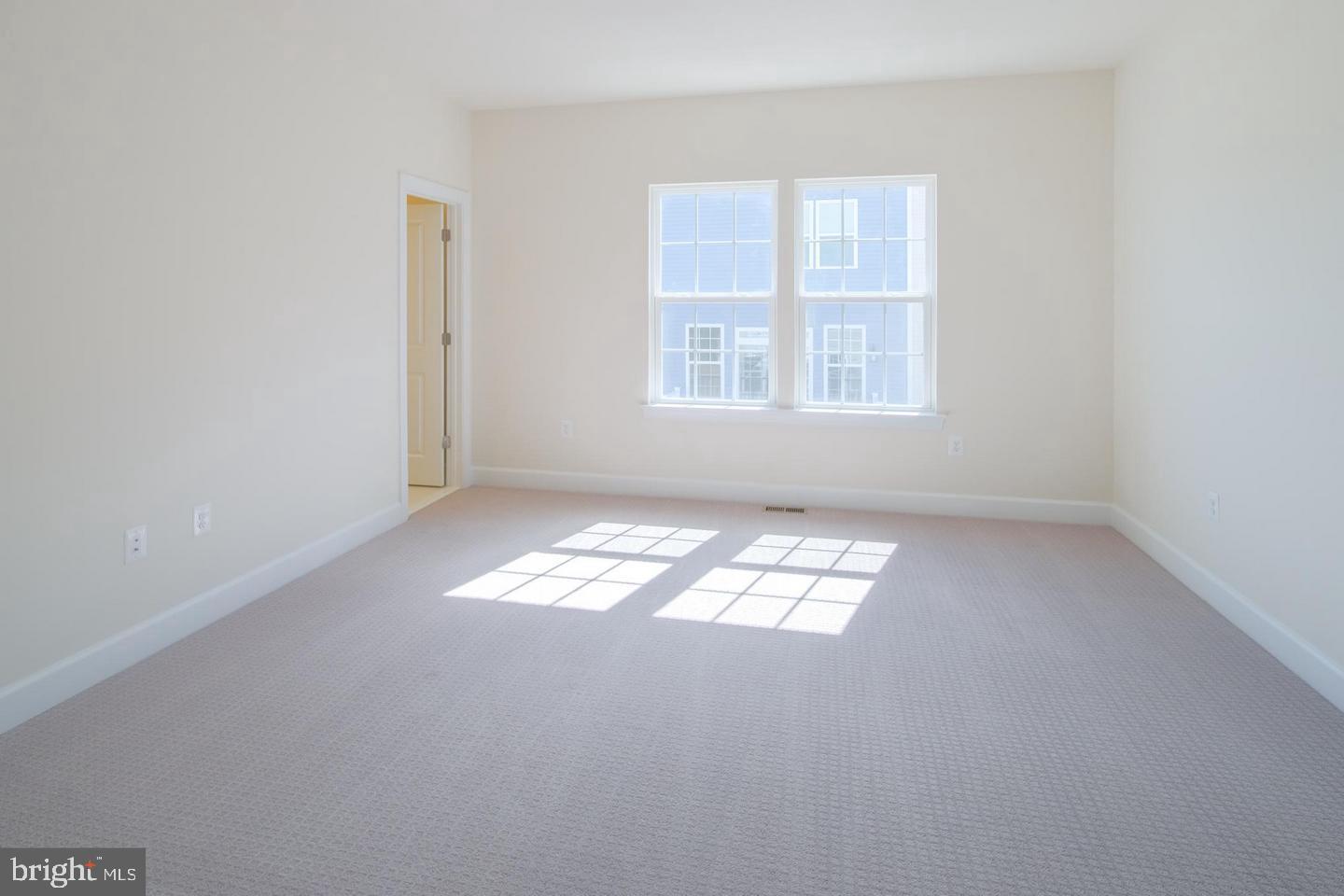 HAYMARKET CROSSING - Residential Lease