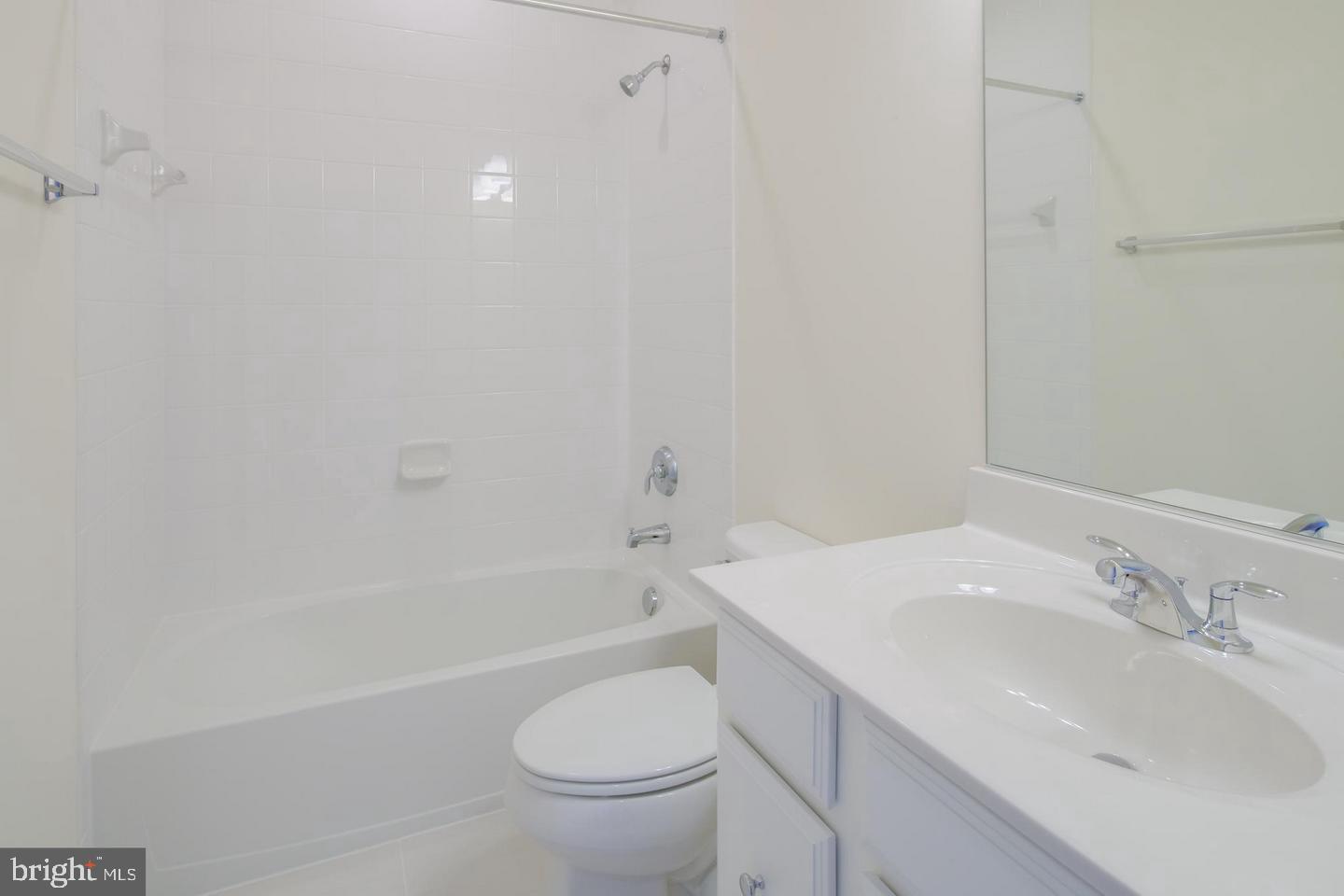 HAYMARKET CROSSING - Residential Lease