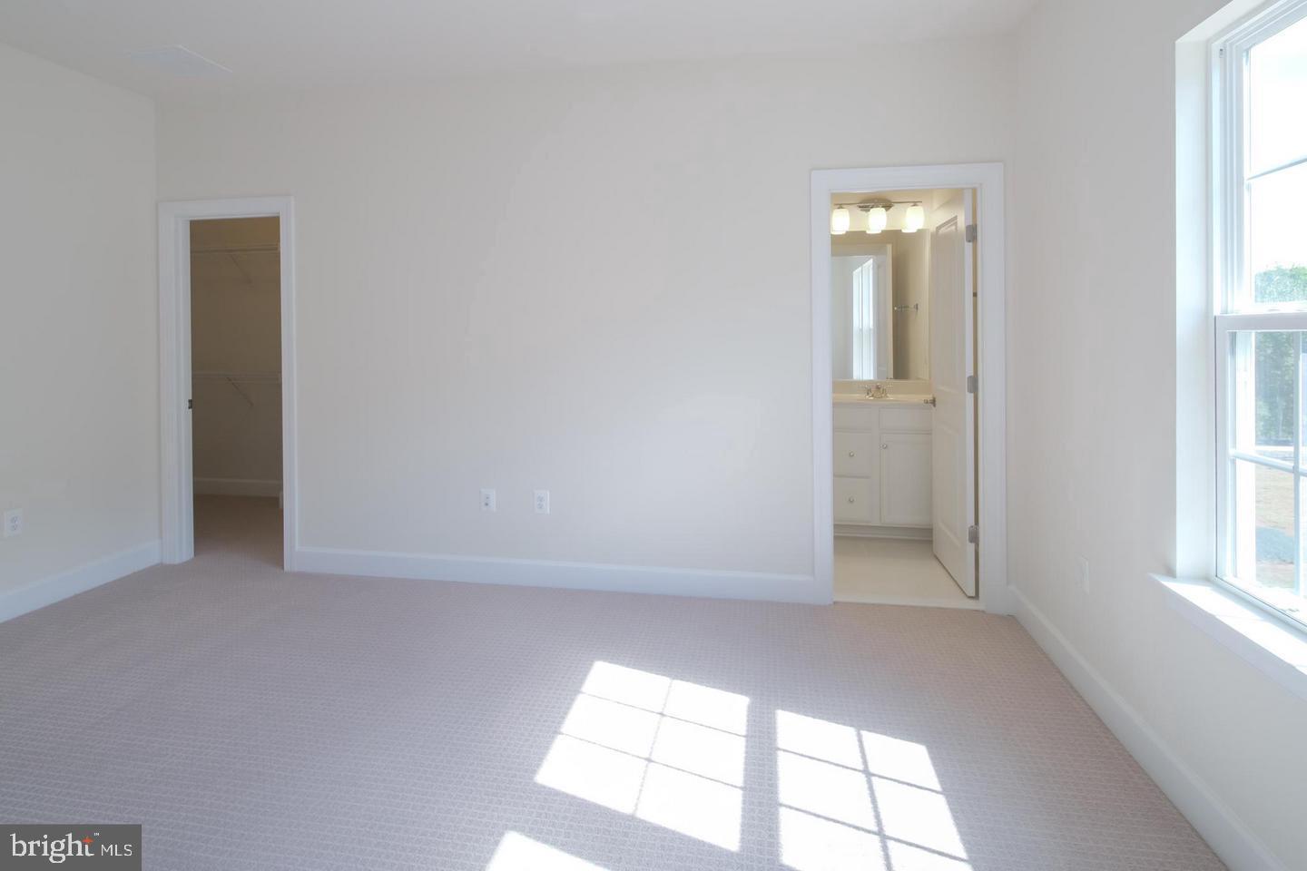 HAYMARKET CROSSING - Residential Lease