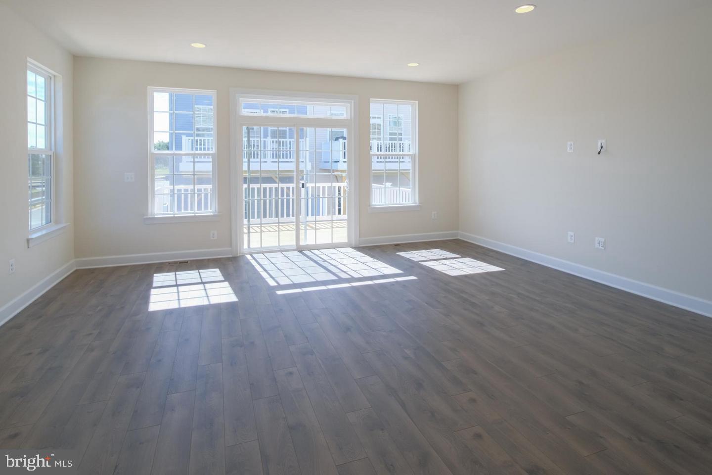 HAYMARKET CROSSING - Residential Lease